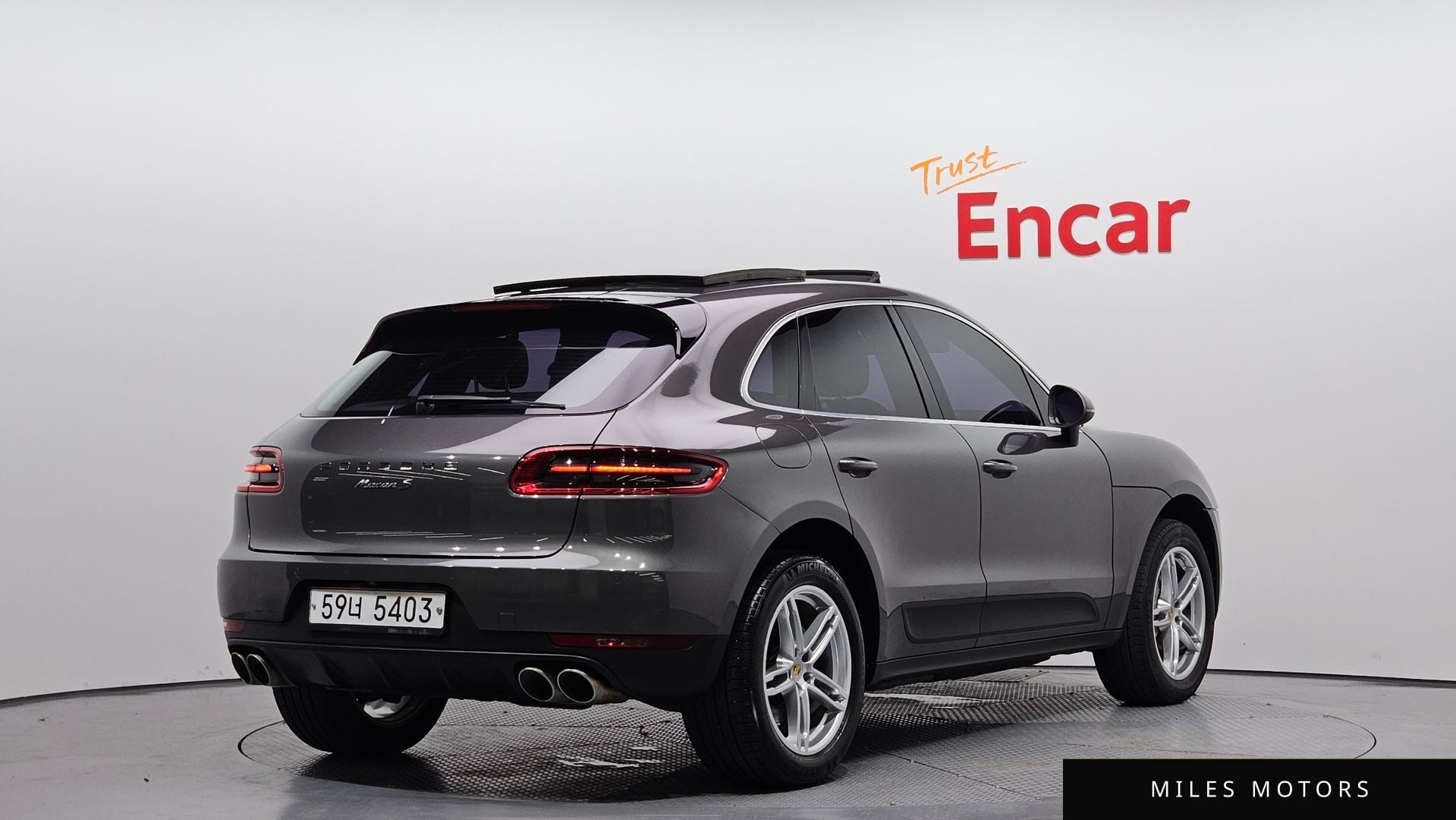 Porsche Macan 2015 — миниатюра 2