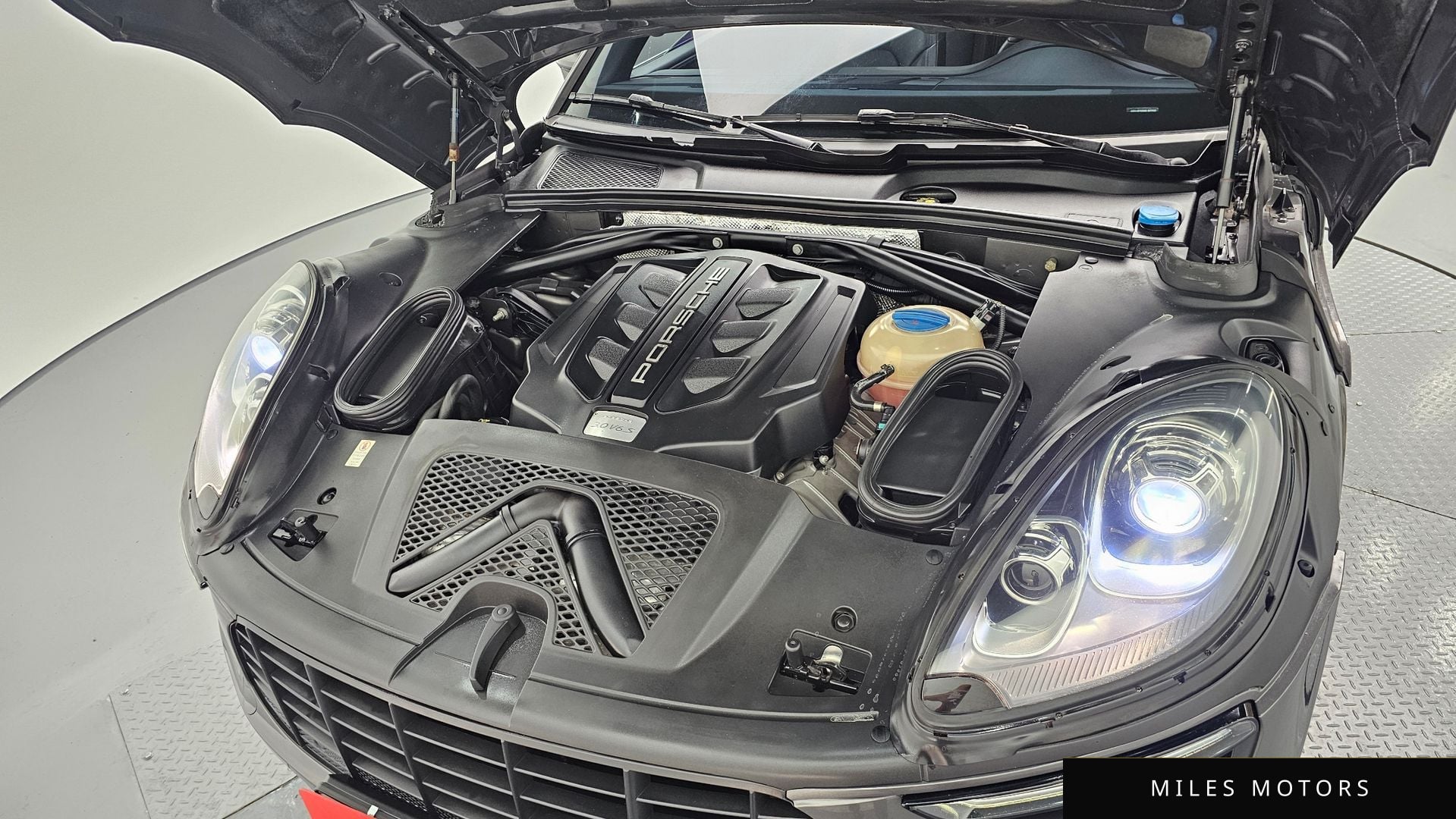 Porsche Macan 2015 — миниатюра 6