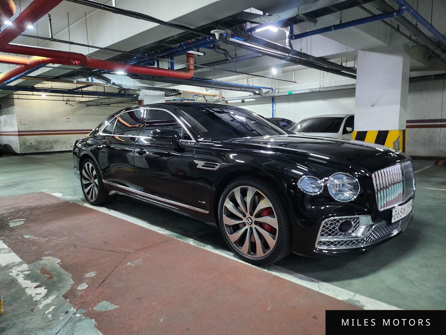 Bentley Flying Spur 2020 — миниатюра 6