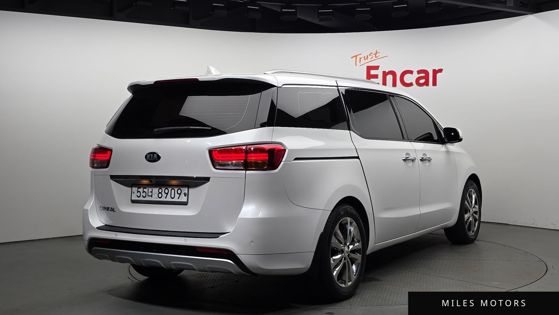 Kia Canival 2016 — миниатюра 2