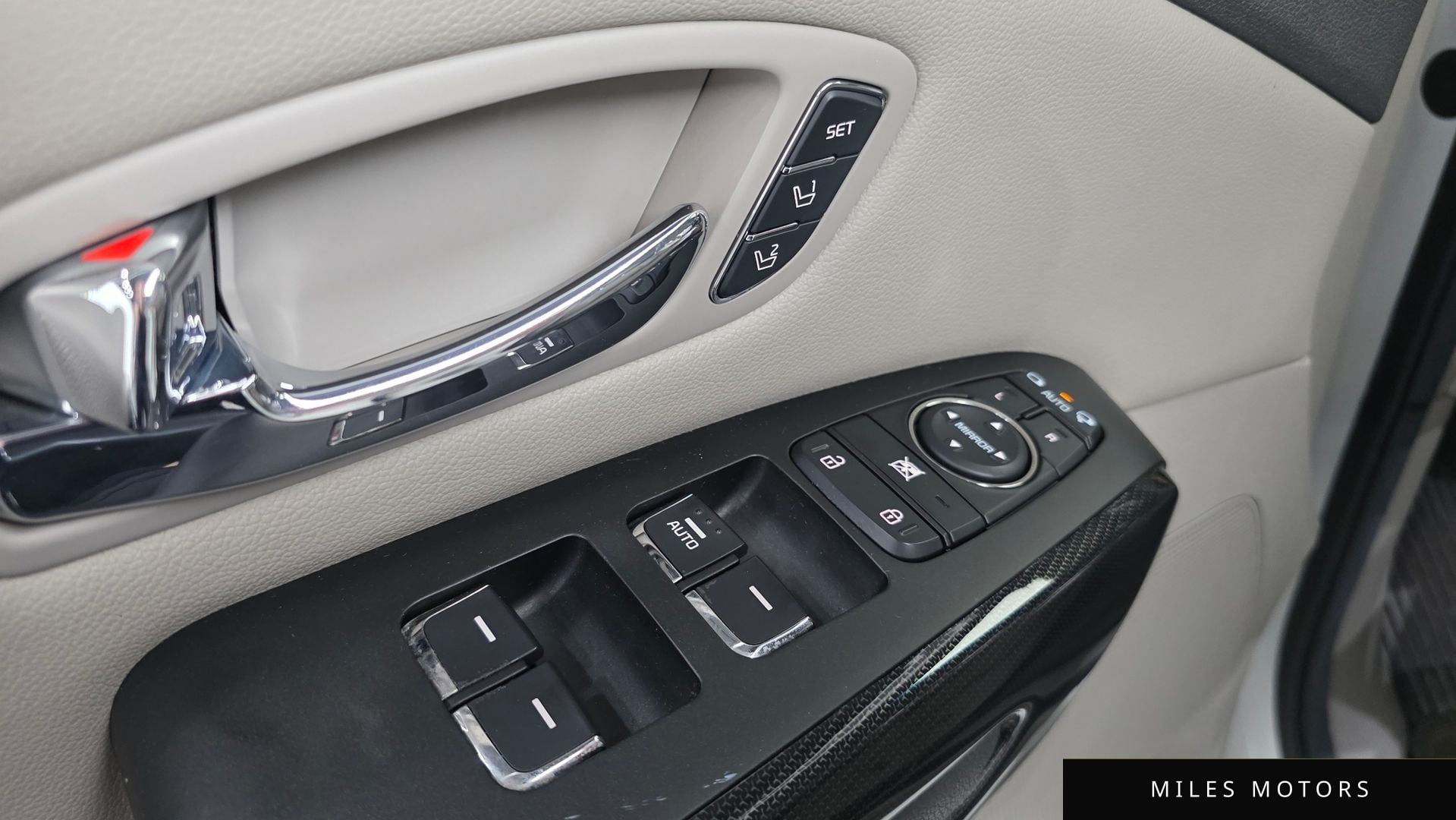 Kia Canival 2016 — миниатюра 12