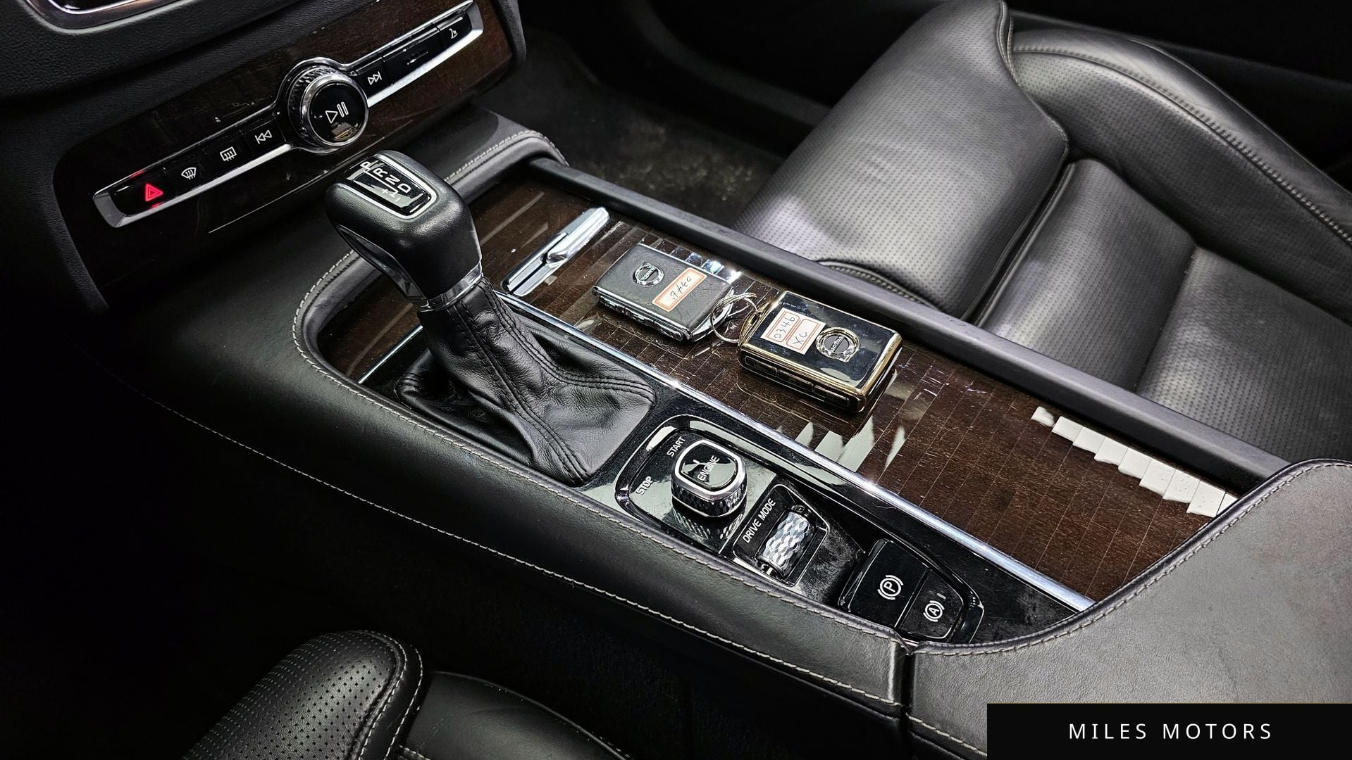 Volvo XC90 2017 — миниатюра 9