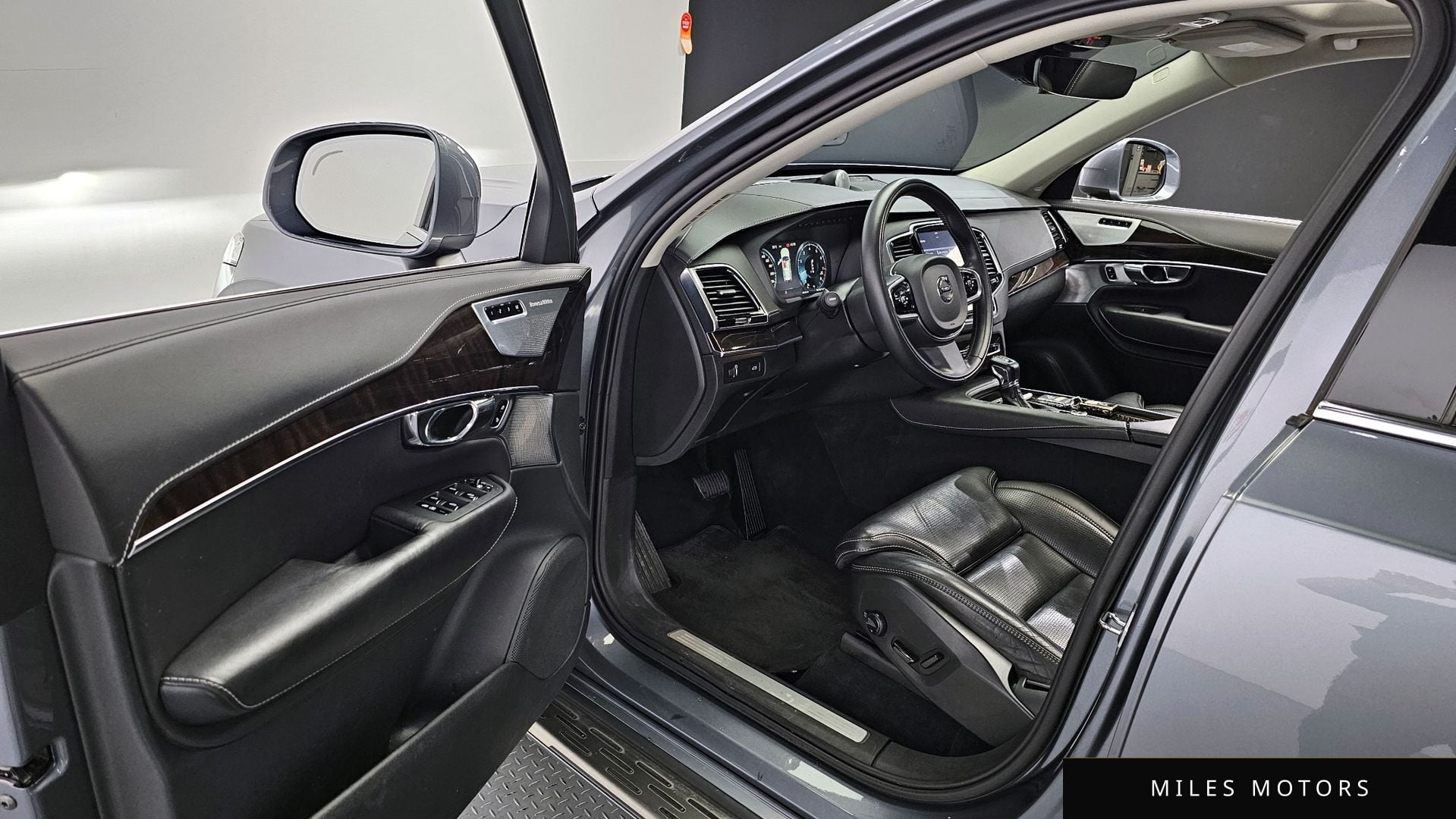 Volvo XC90 2017 — миниатюра 11