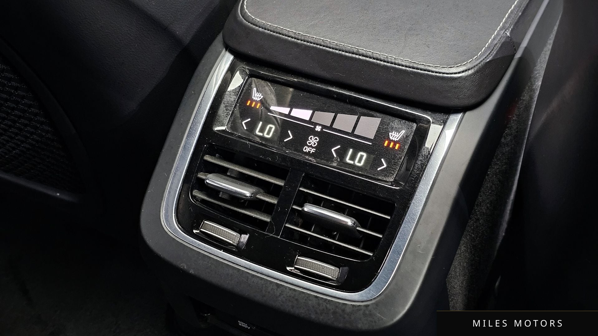 Volvo XC90 2017 — миниатюра 18