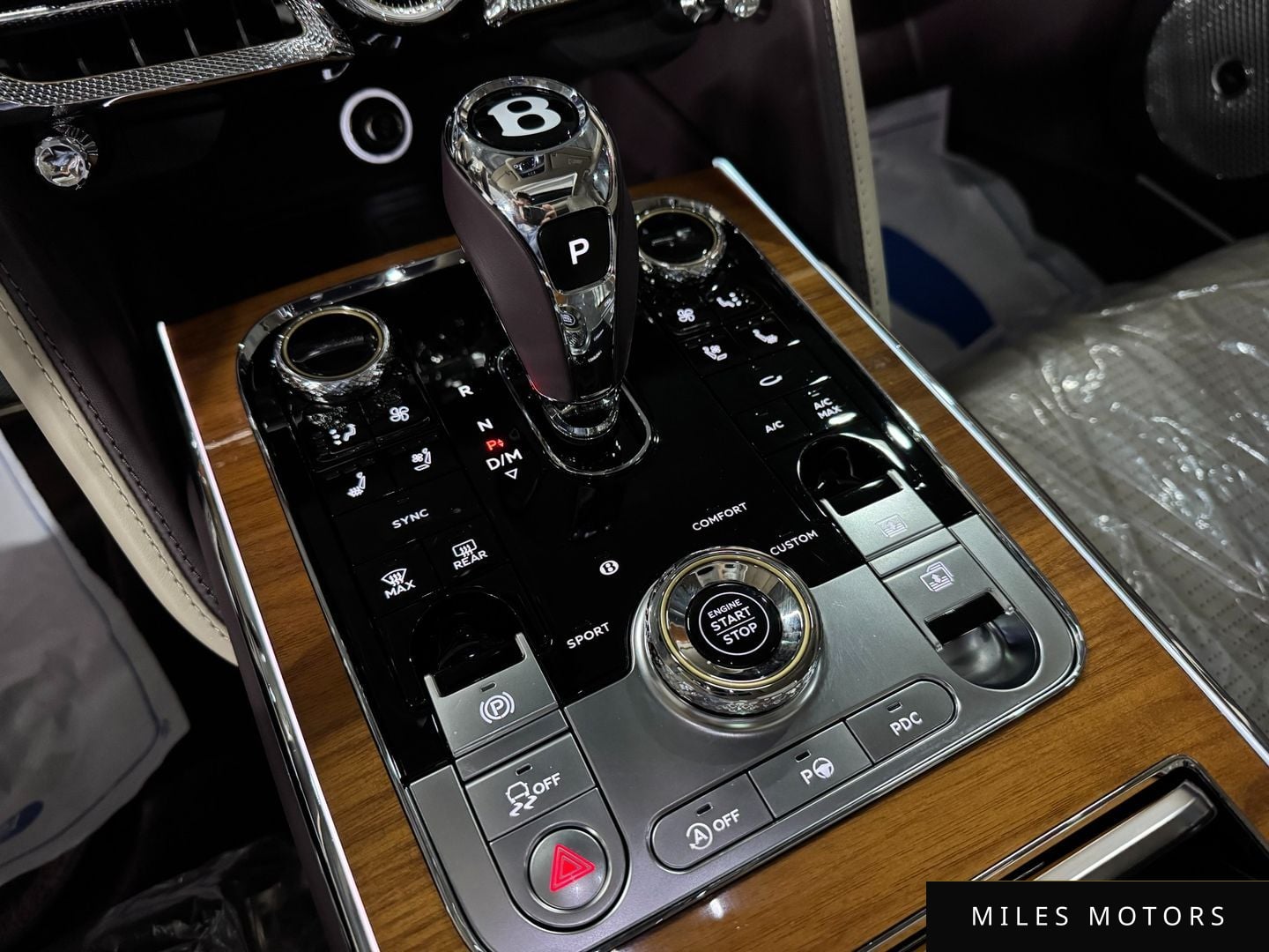 Bentley Flying Spur 2021 — миниатюра 12