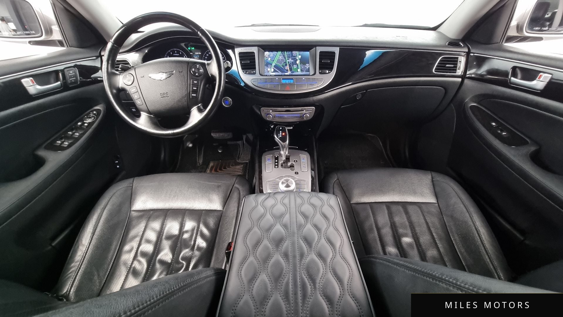 Hyundai Genesis 2013 — миниатюра 7