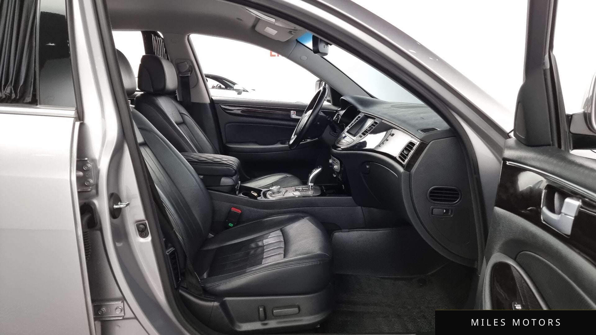 Hyundai Genesis 2013 — миниатюра 11