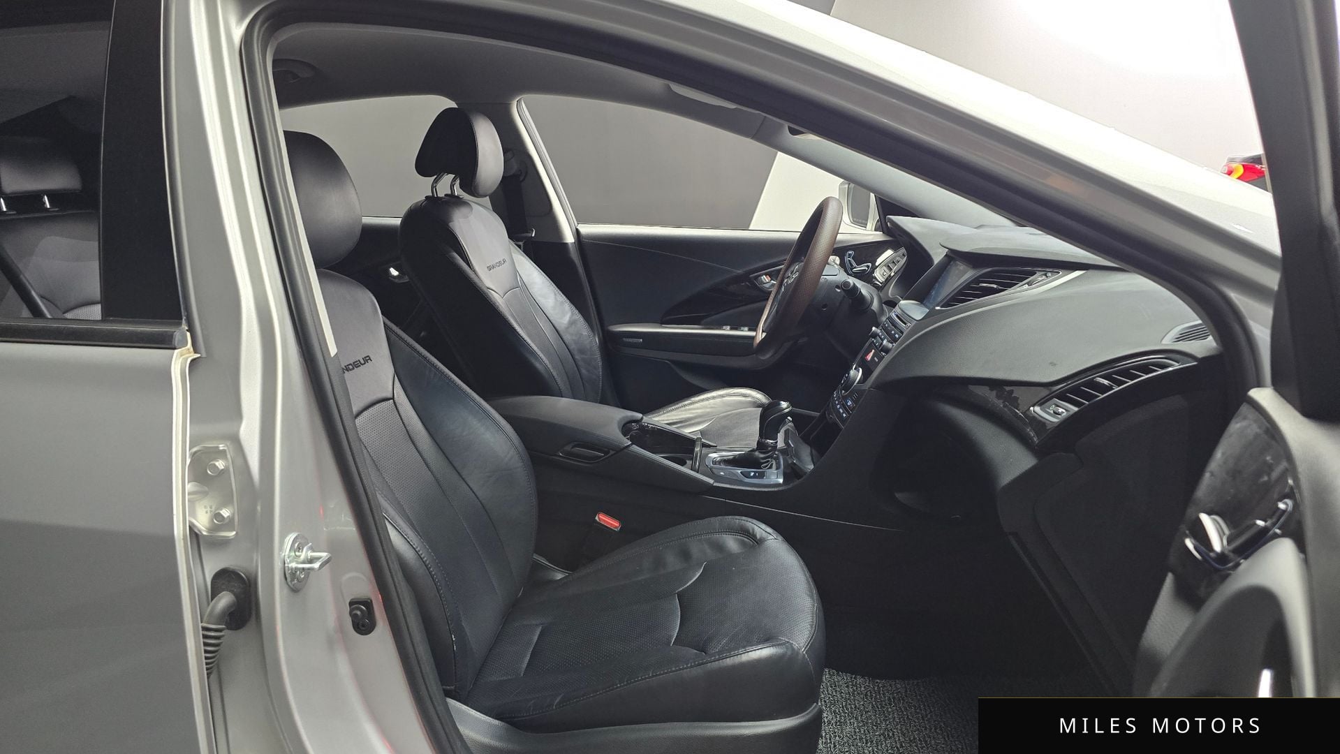 Hyundai Grandeur 2015 — миниатюра 10