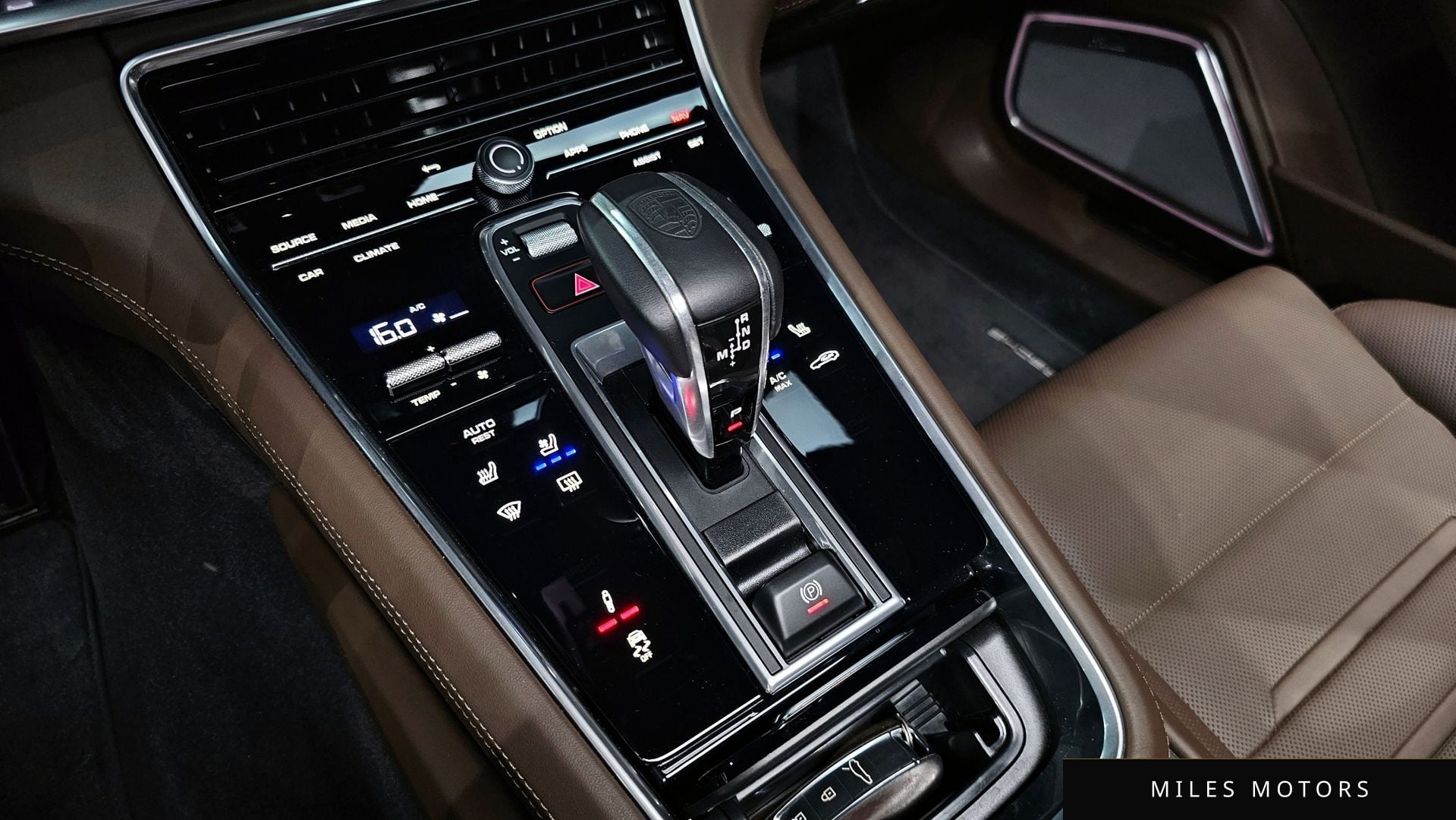 Porsche 파나메라 (971) 2023 — миниатюра 9