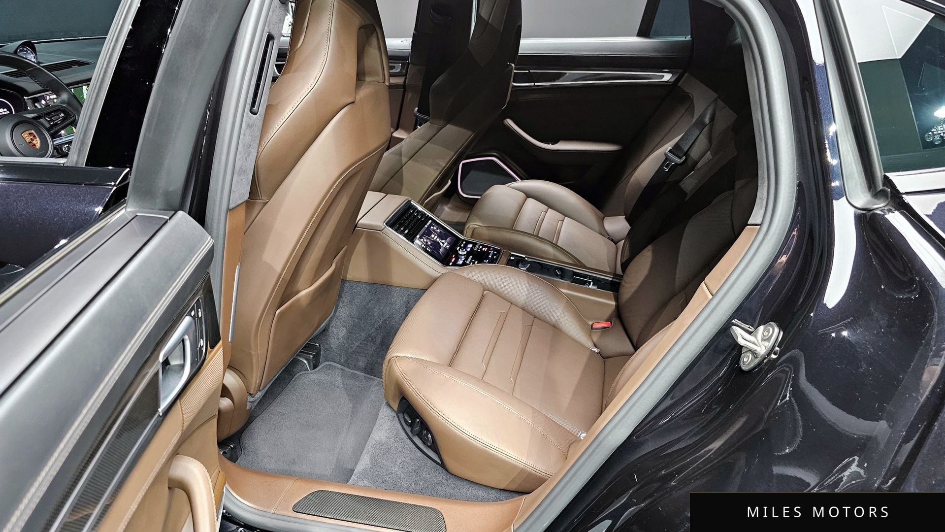 Porsche 파나메라 (971) 2023 — миниатюра 12