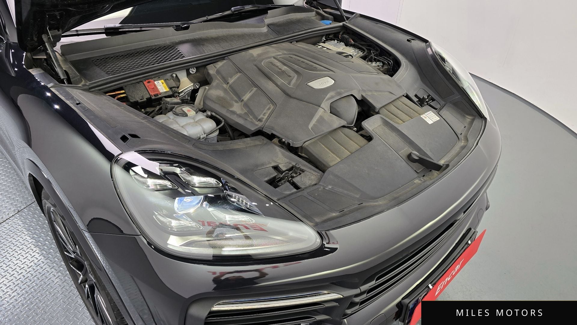 Porsche Cayenne 2020 — миниатюра 6