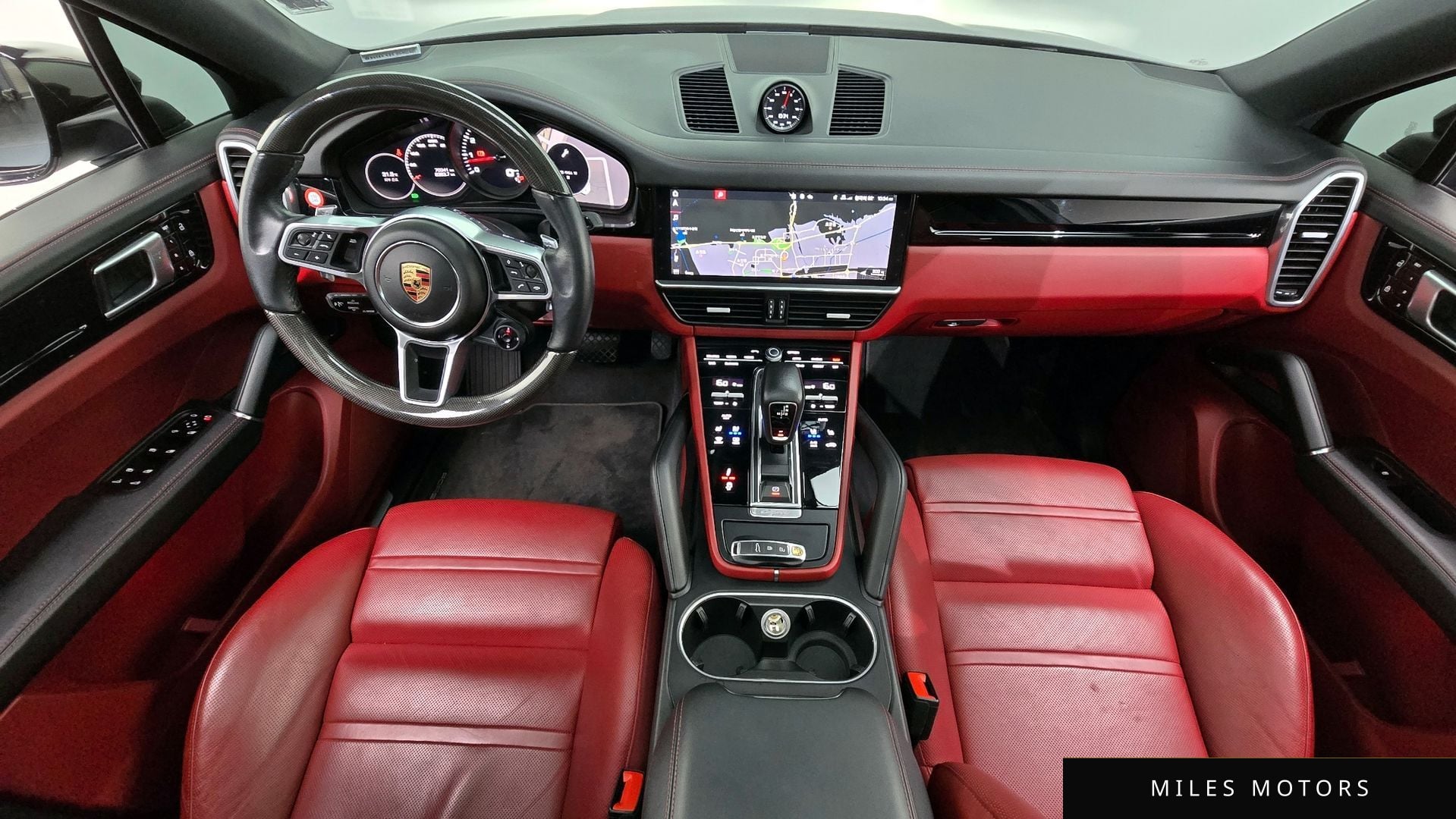 Porsche Cayenne 2020 — миниатюра 7