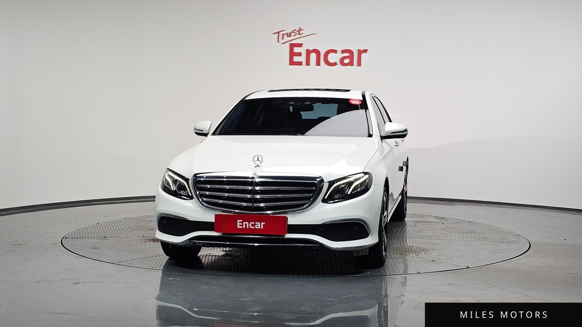 Mercedes-Benz E-Class W213 2017 — миниатюра 3