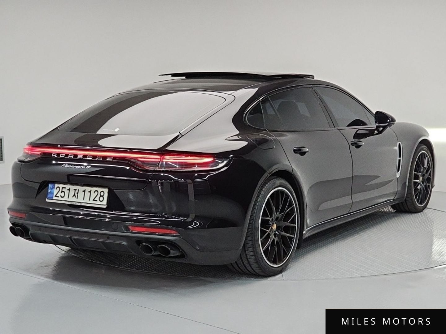 Porsche 파나메라 (971) 2022 — миниатюра 4