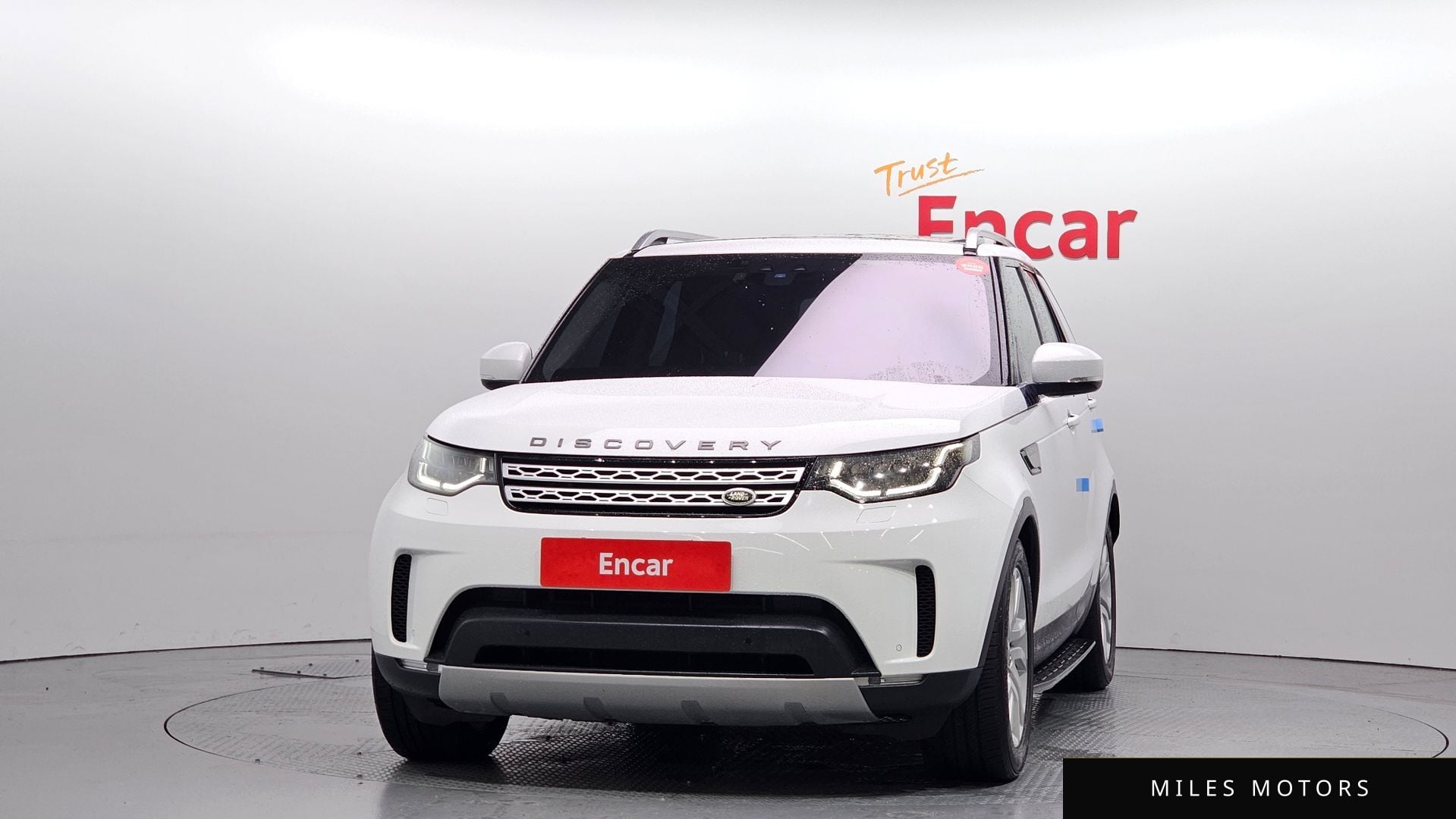 Land Rover Discovery 2017 — миниатюра 3