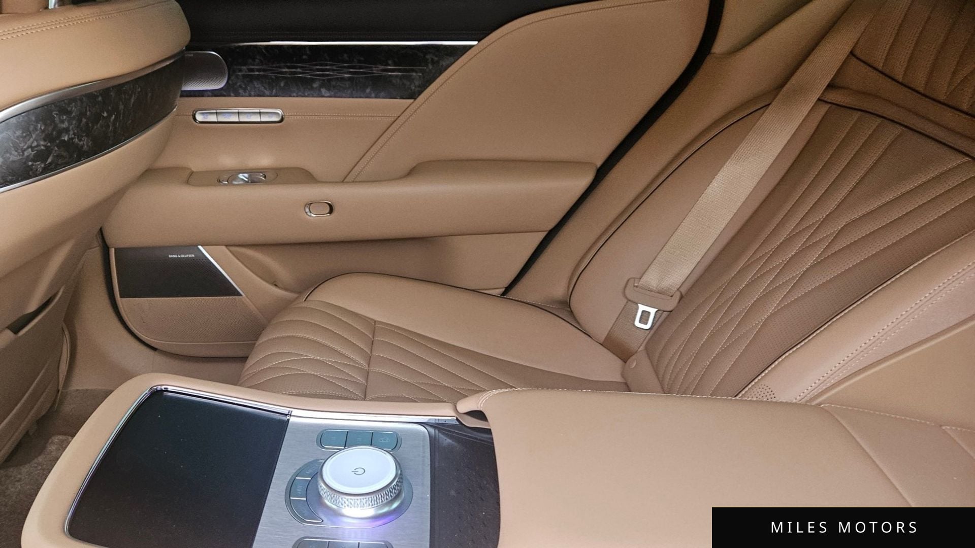 Genesis G90 (RS4) 2023 — миниатюра 12