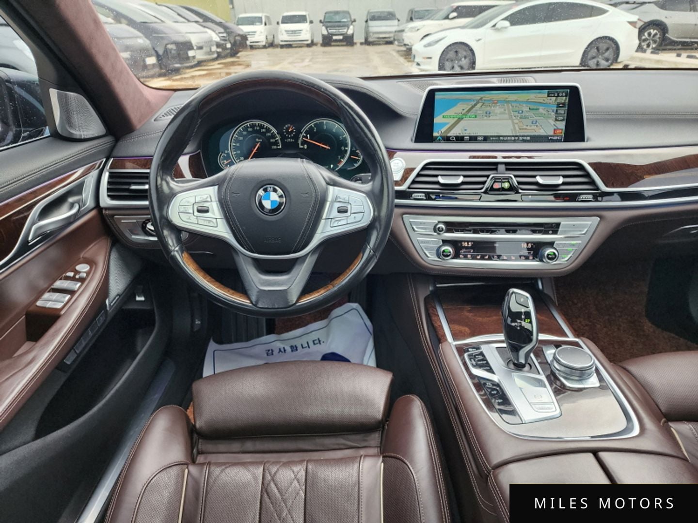 BMW 7 Series (G11) 2016 — миниатюра 7