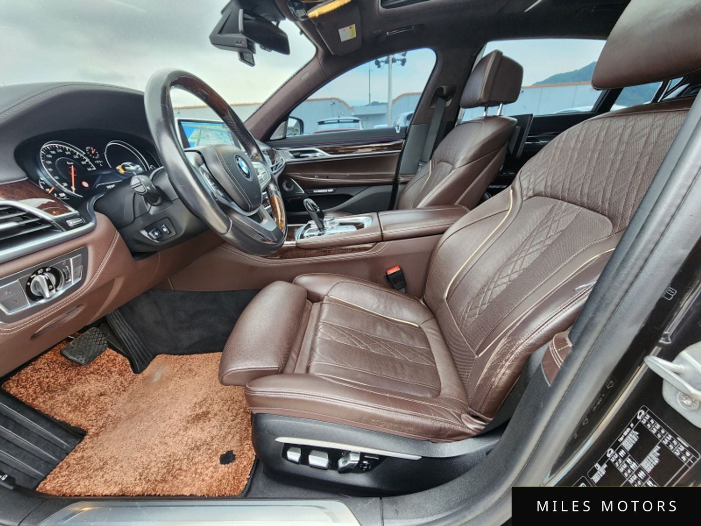 BMW 7 Series (G11) 2016 — миниатюра 9