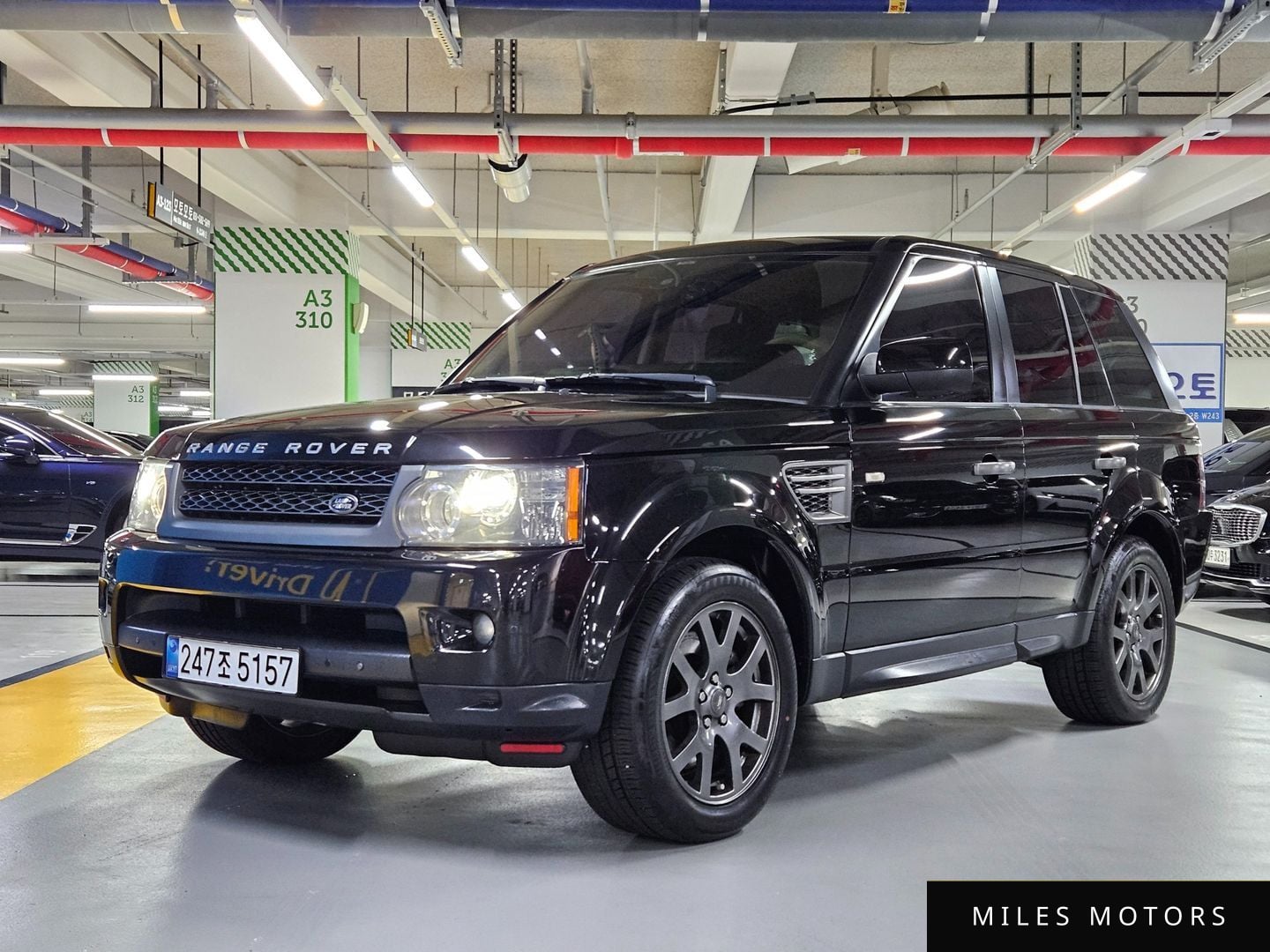Land Rover Range Rover Sport 2010 — фото 1 из 12