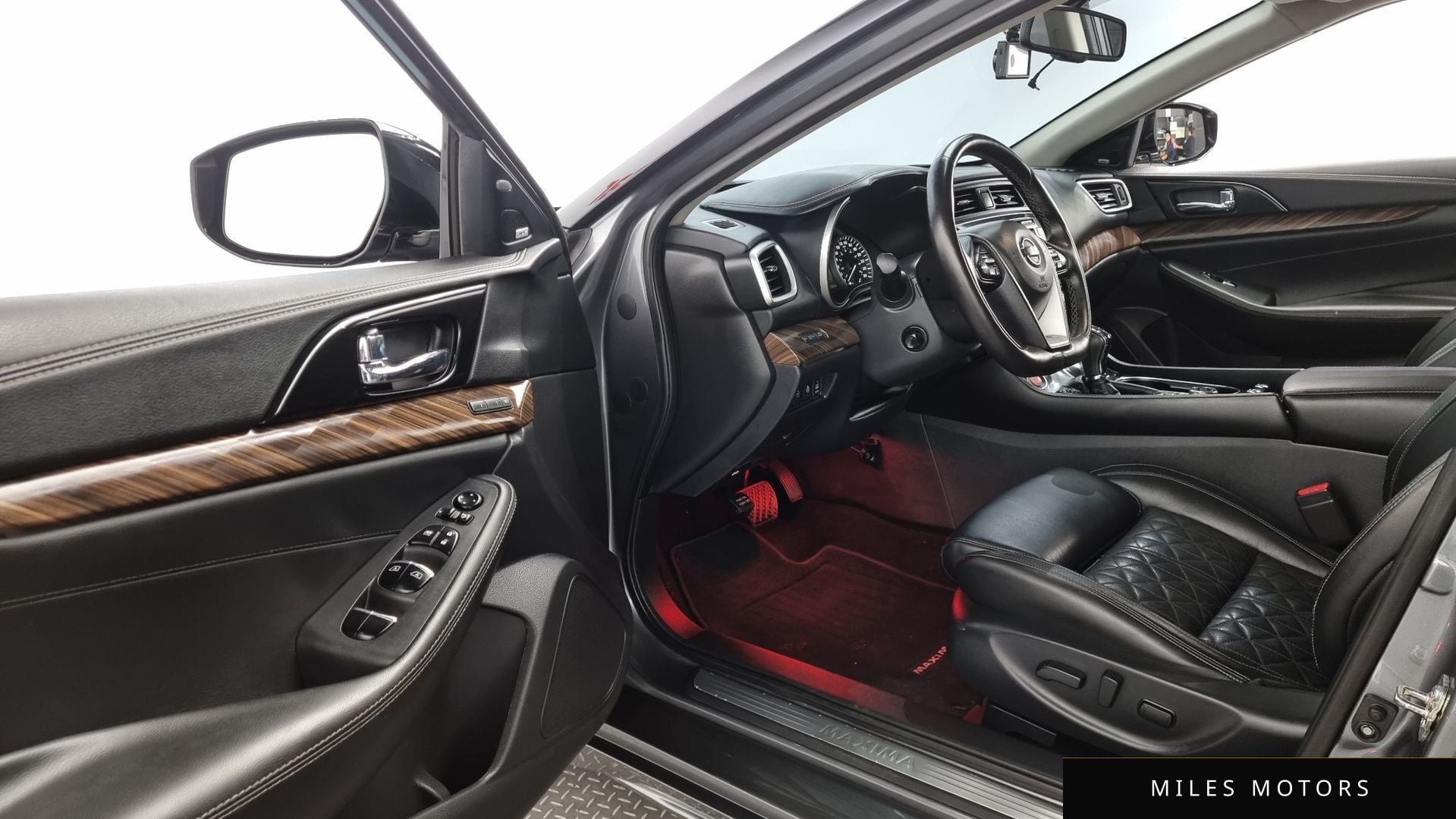 Nissan Maxima 2017 — миниатюра 10