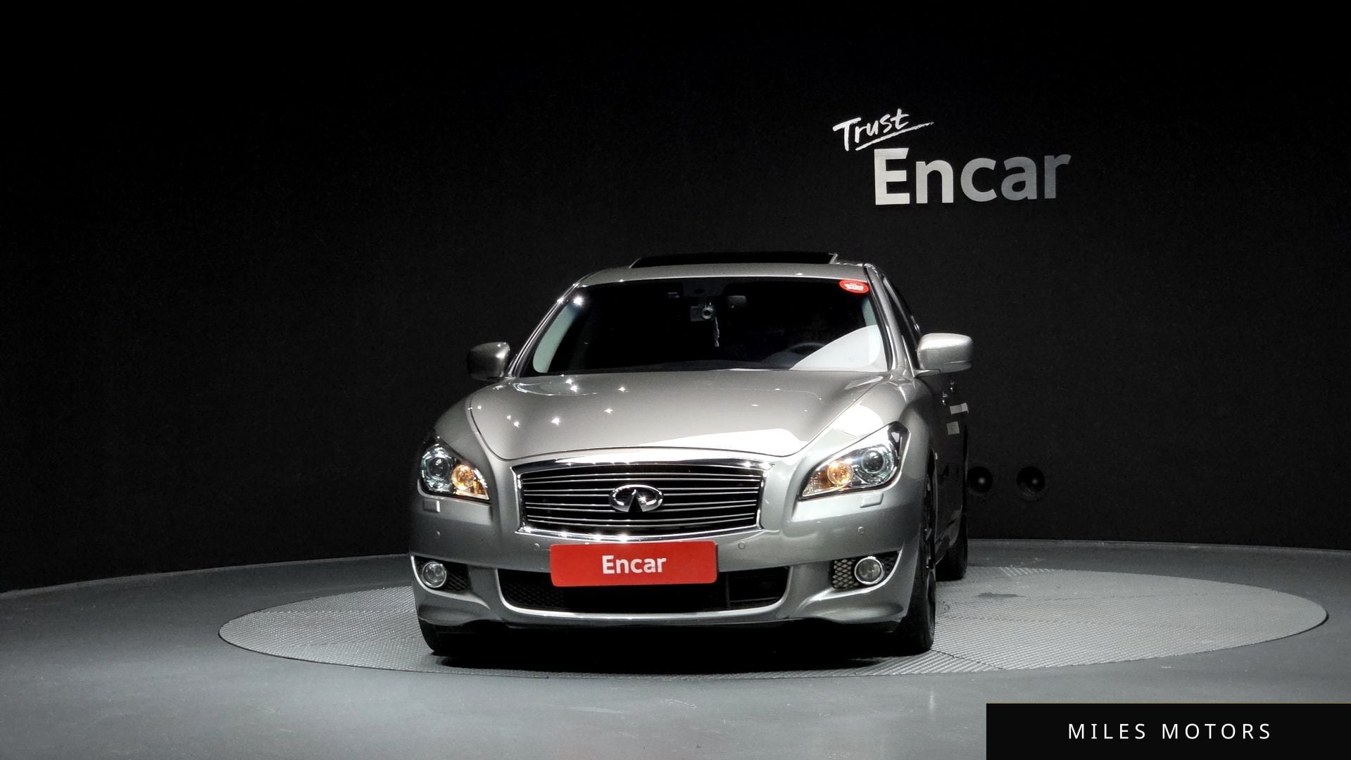 Infiniti M56 2011 — миниатюра 3
