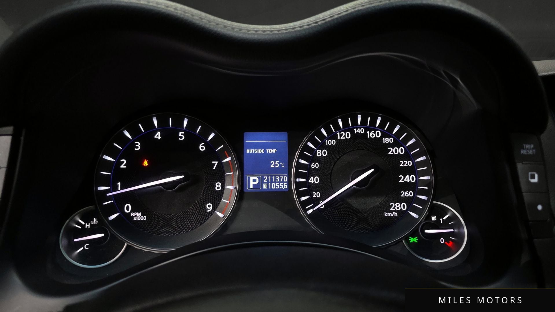 Infiniti M56 2011 — миниатюра 8