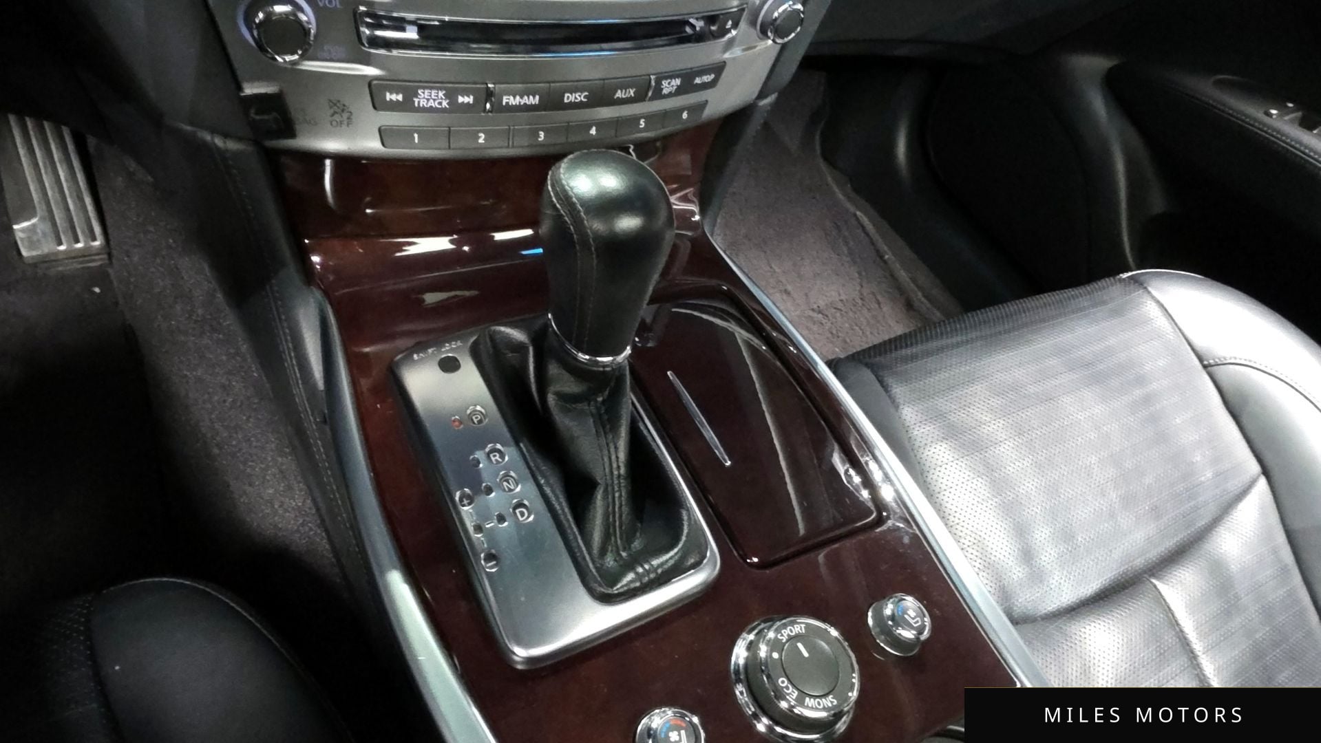 Infiniti M56 2011 — миниатюра 9