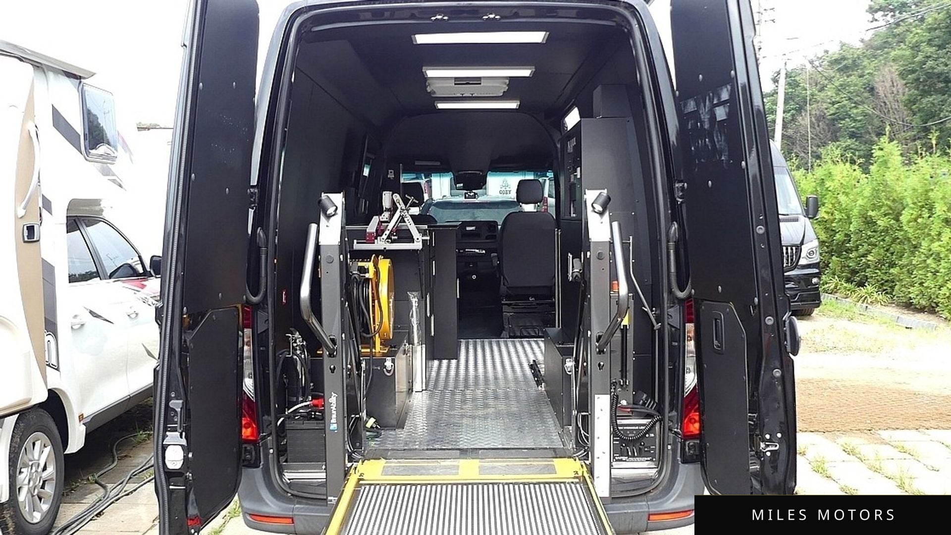 Mercedes-Benz Sprinter 2019 — миниатюра 9