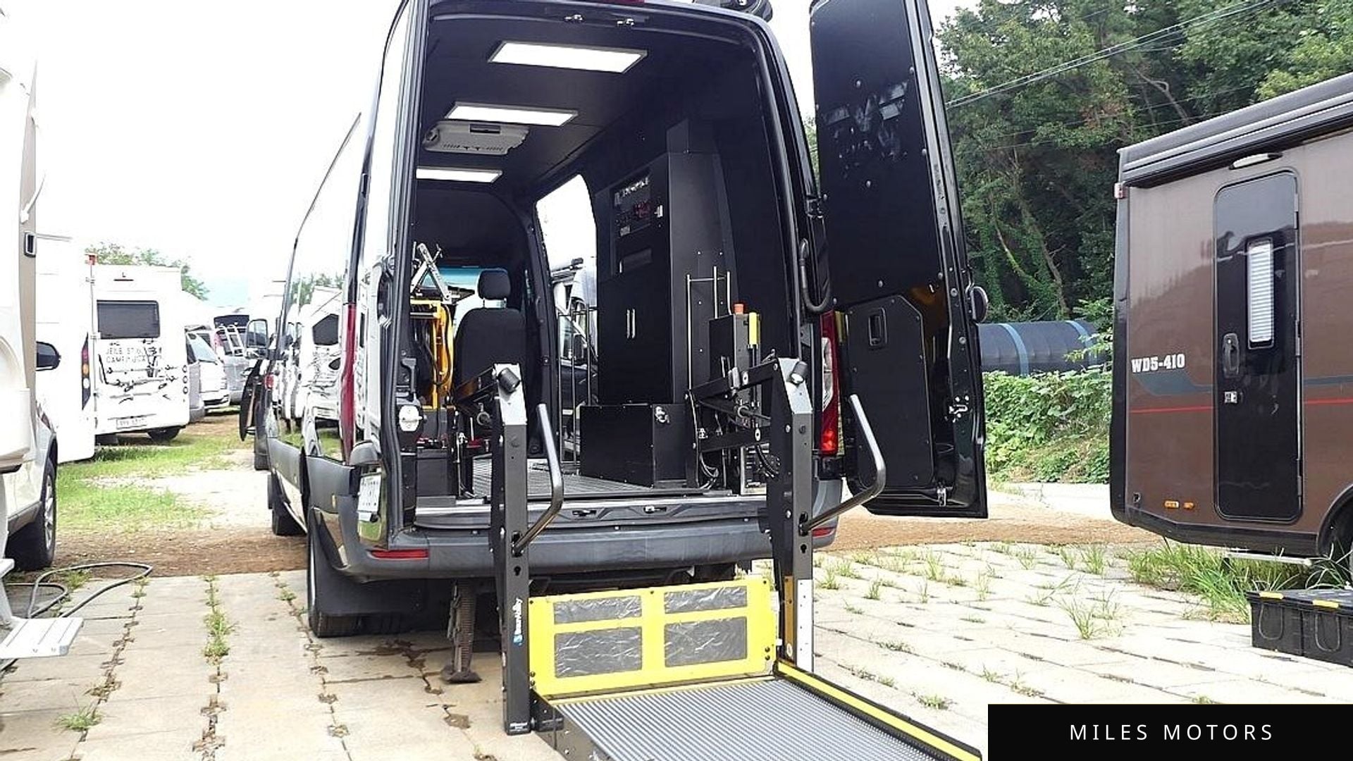 Mercedes-Benz Sprinter 2019 — миниатюра 10
