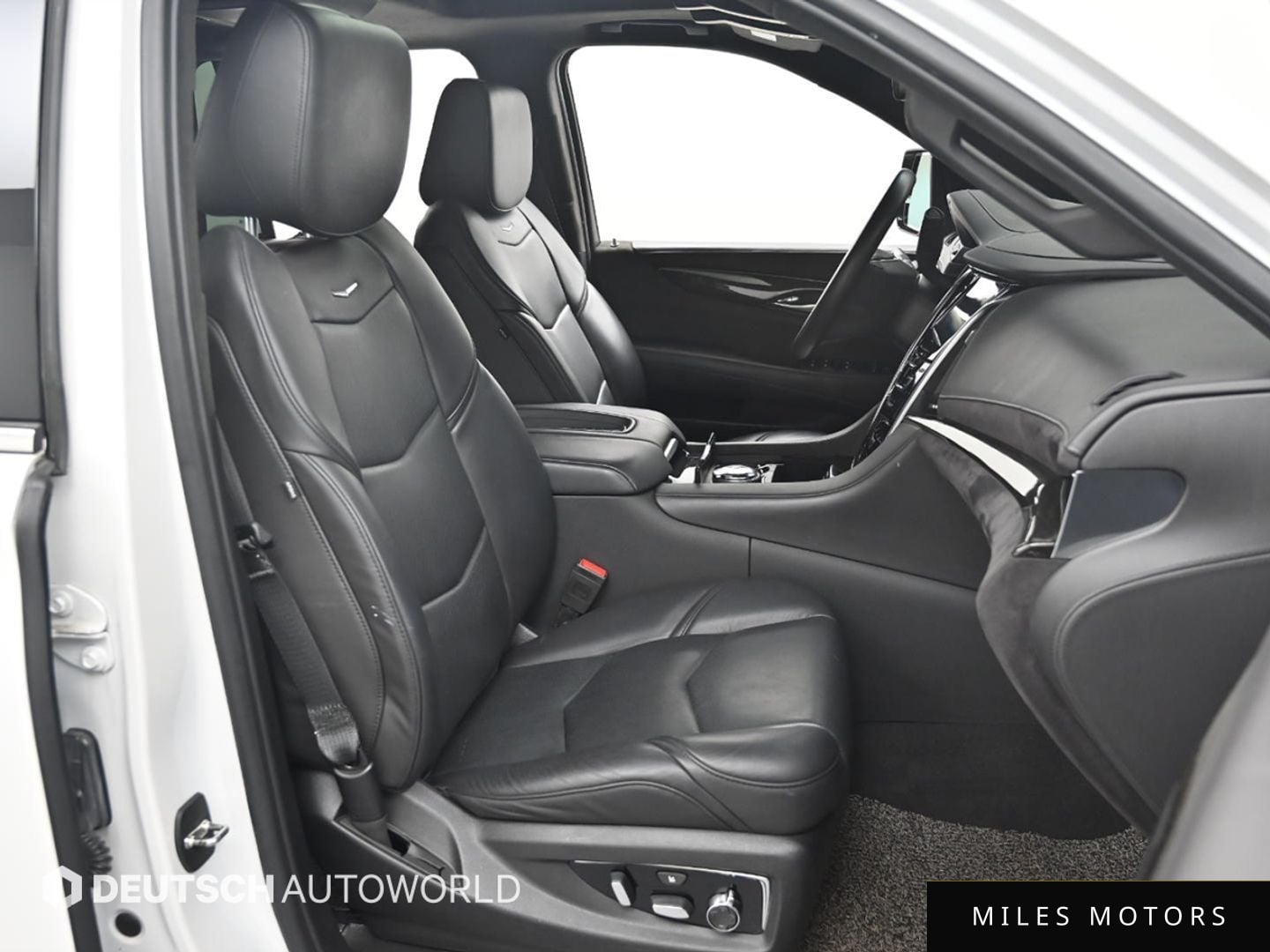 Cadillac Escalade 2019 — миниатюра 10