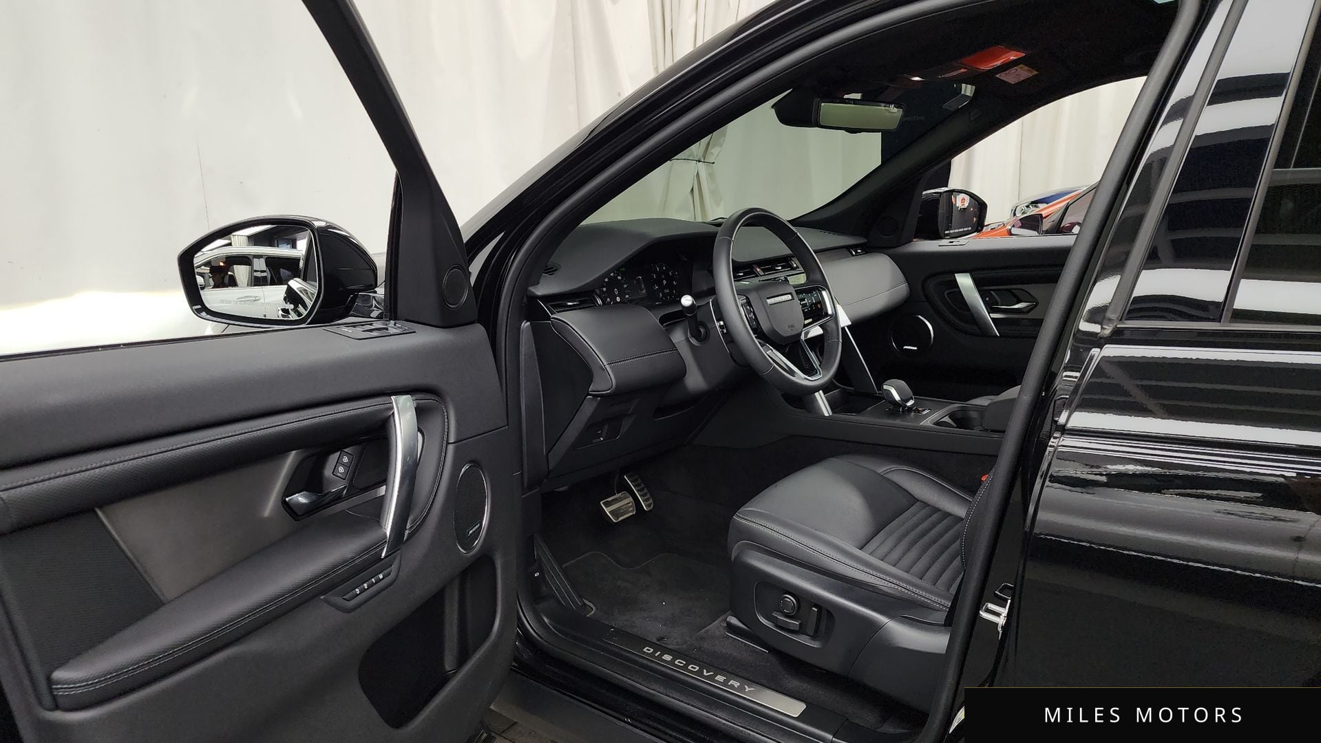 Land Rover Discovery Sport 2024 — миниатюра 10