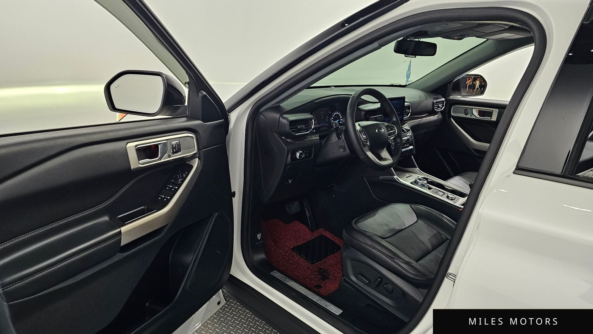 Ford 익스플로러 2023 — миниатюра 10