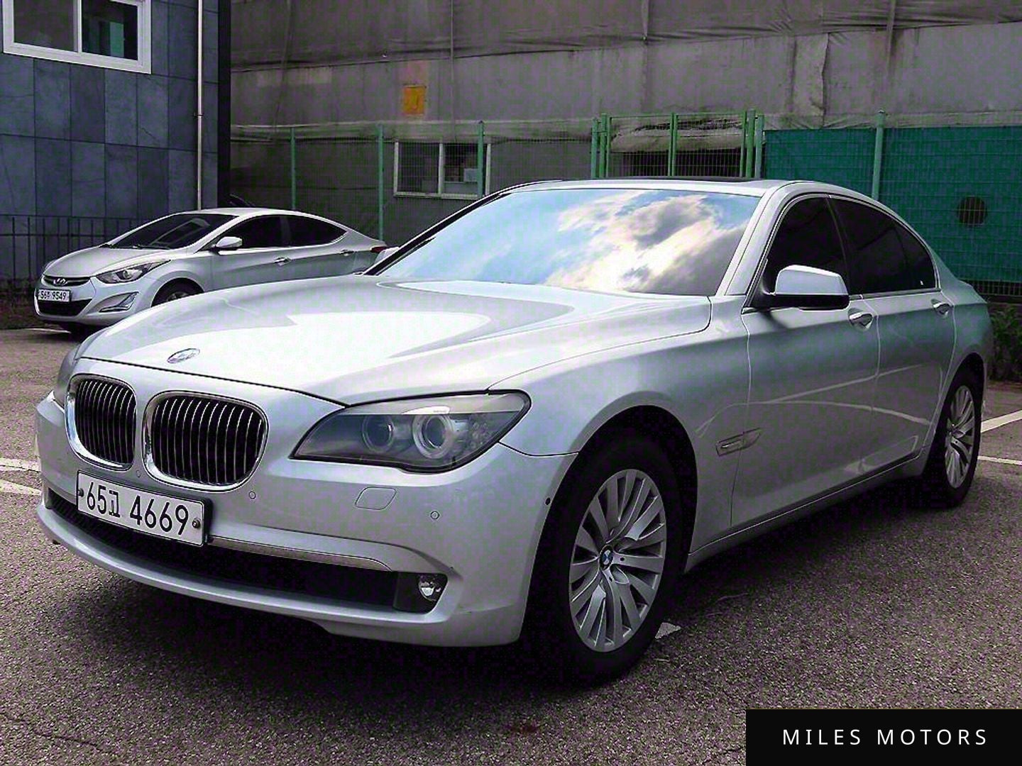BMW 7시리즈 (F01) 2009 — миниатюра 2