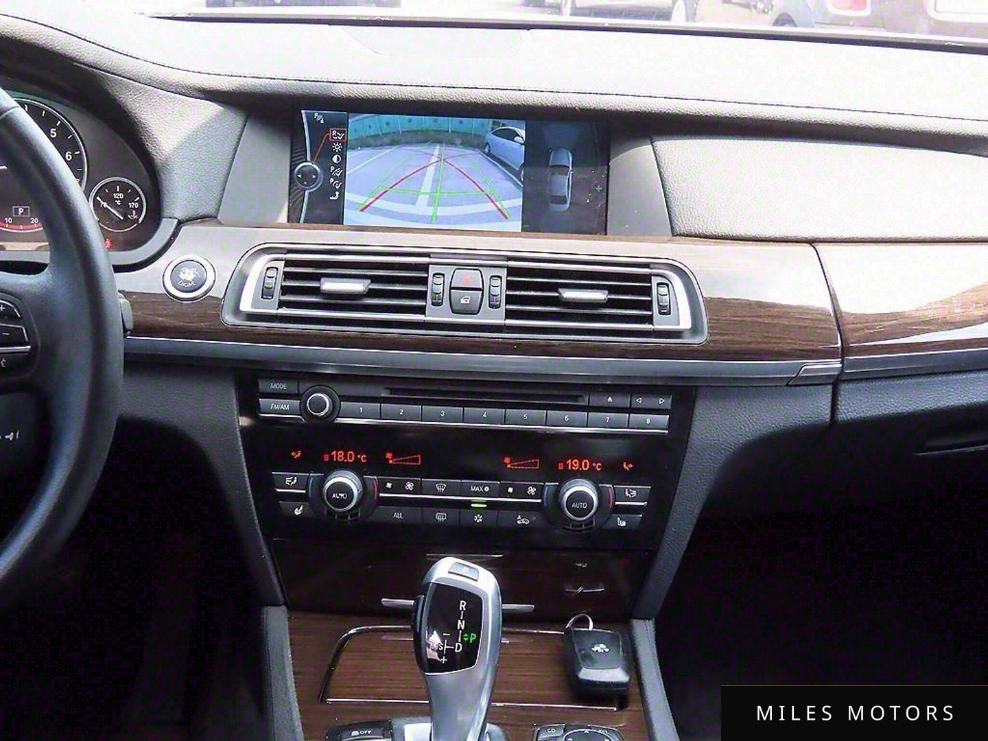 BMW 7시리즈 (F01) 2009 — миниатюра 10