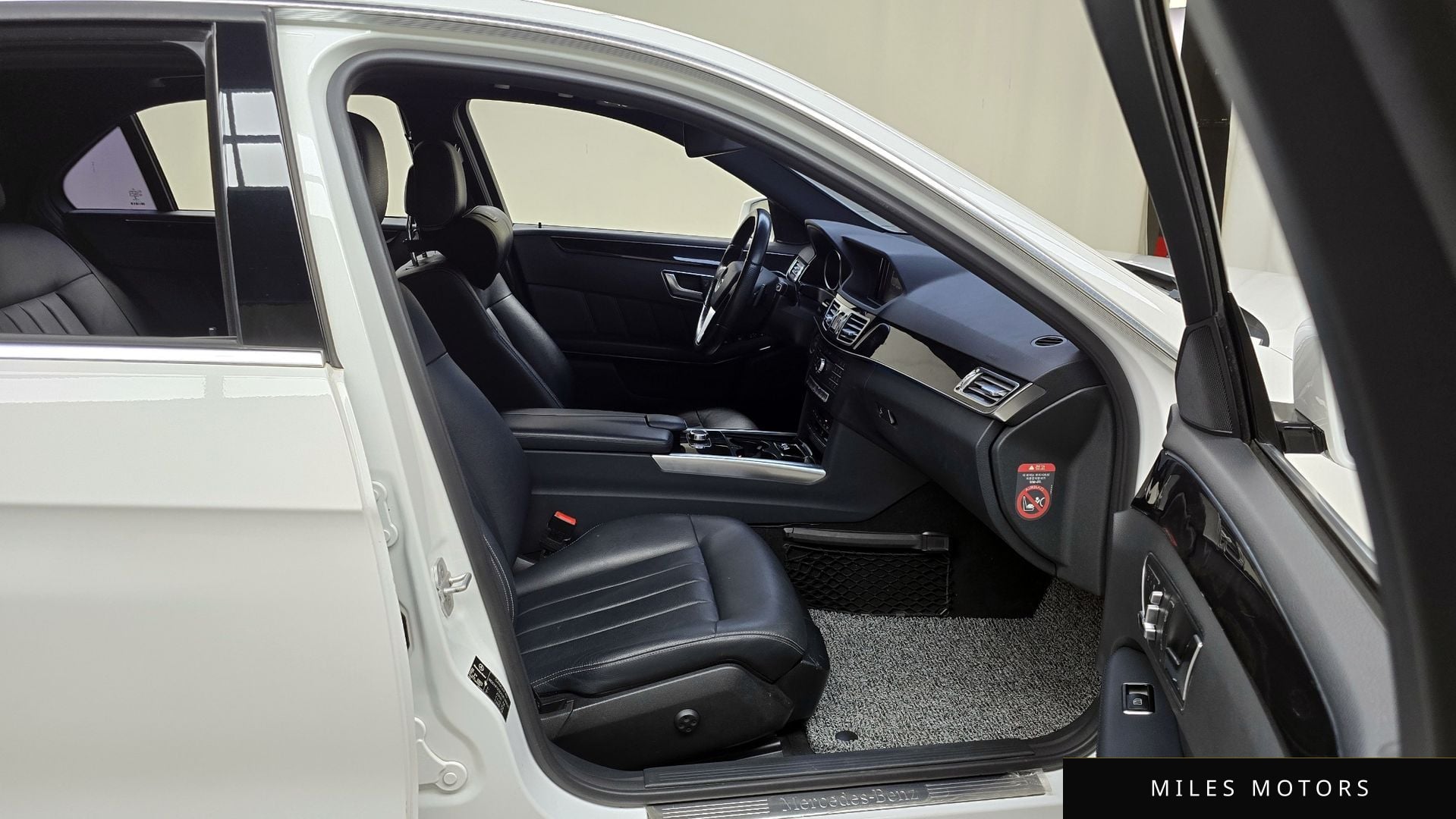Mercedes-Benz E-Class W212 2016 — миниатюра 11