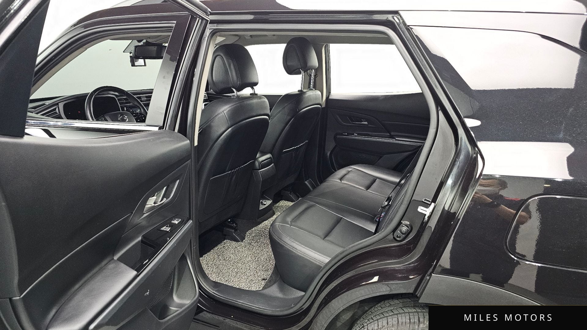 KG Mobility Beautiful Korando 2022 — миниатюра 11