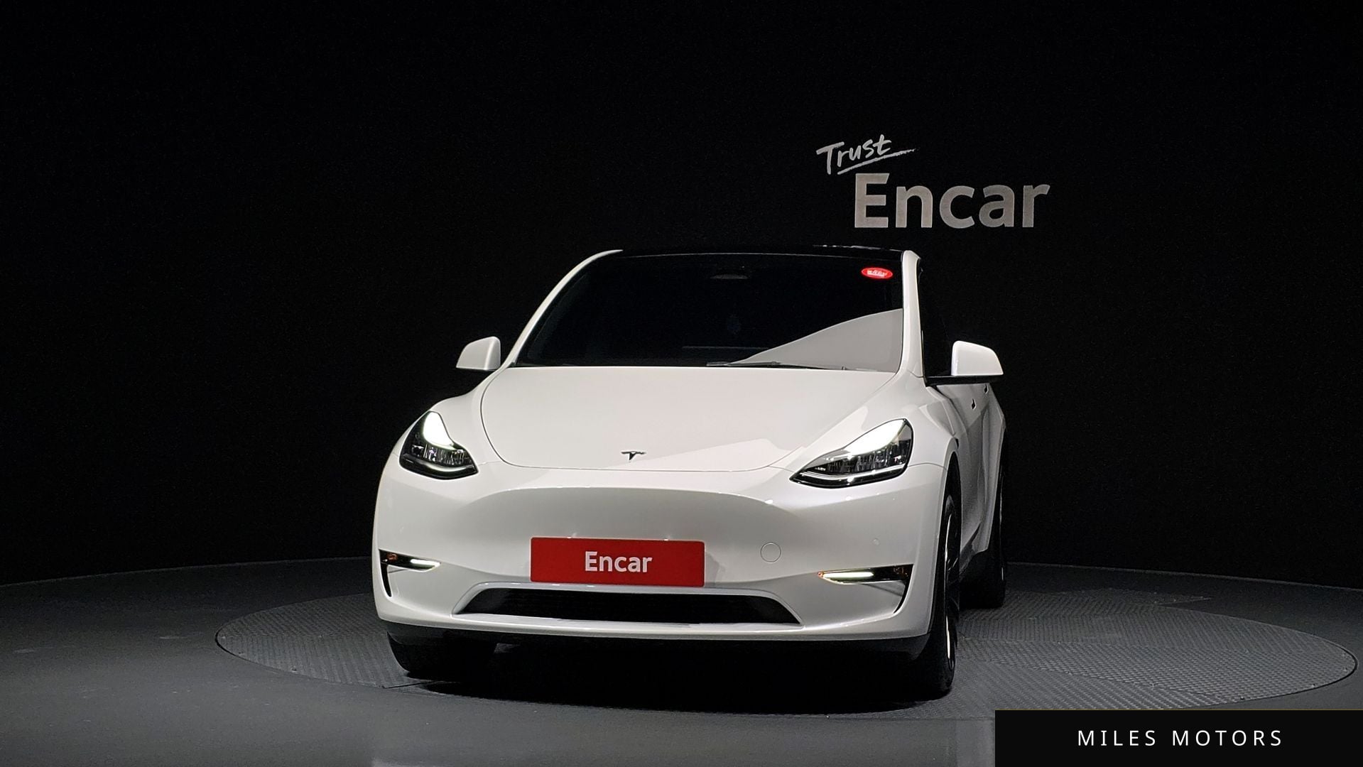 Tesla Model Y 2022 — миниатюра 3