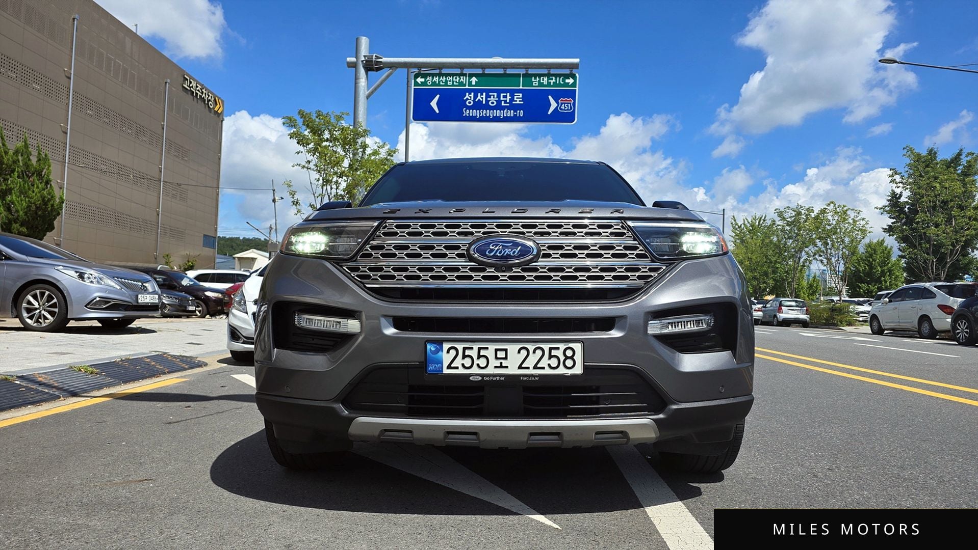 Ford Explorer 2022 — миниатюра 2