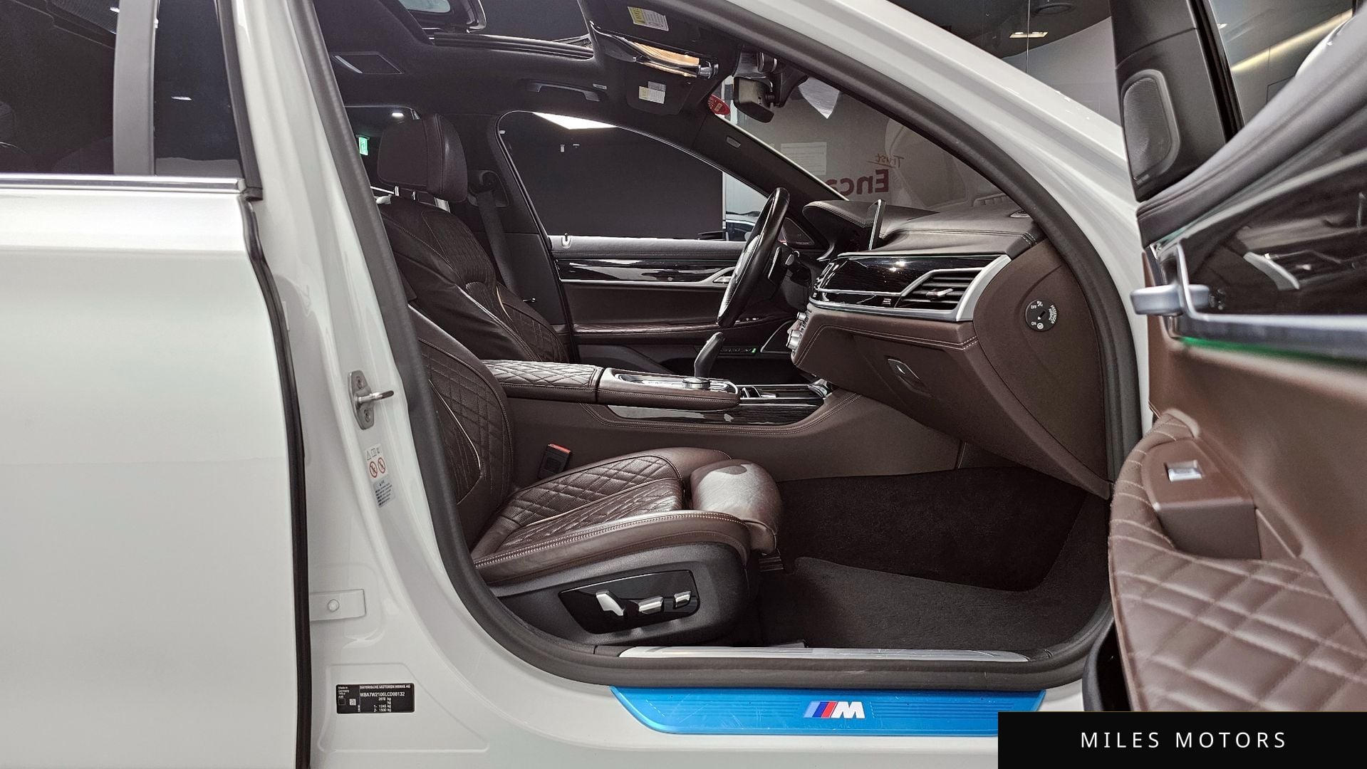 BMW 7 Series (G11) 2020 — миниатюра 10