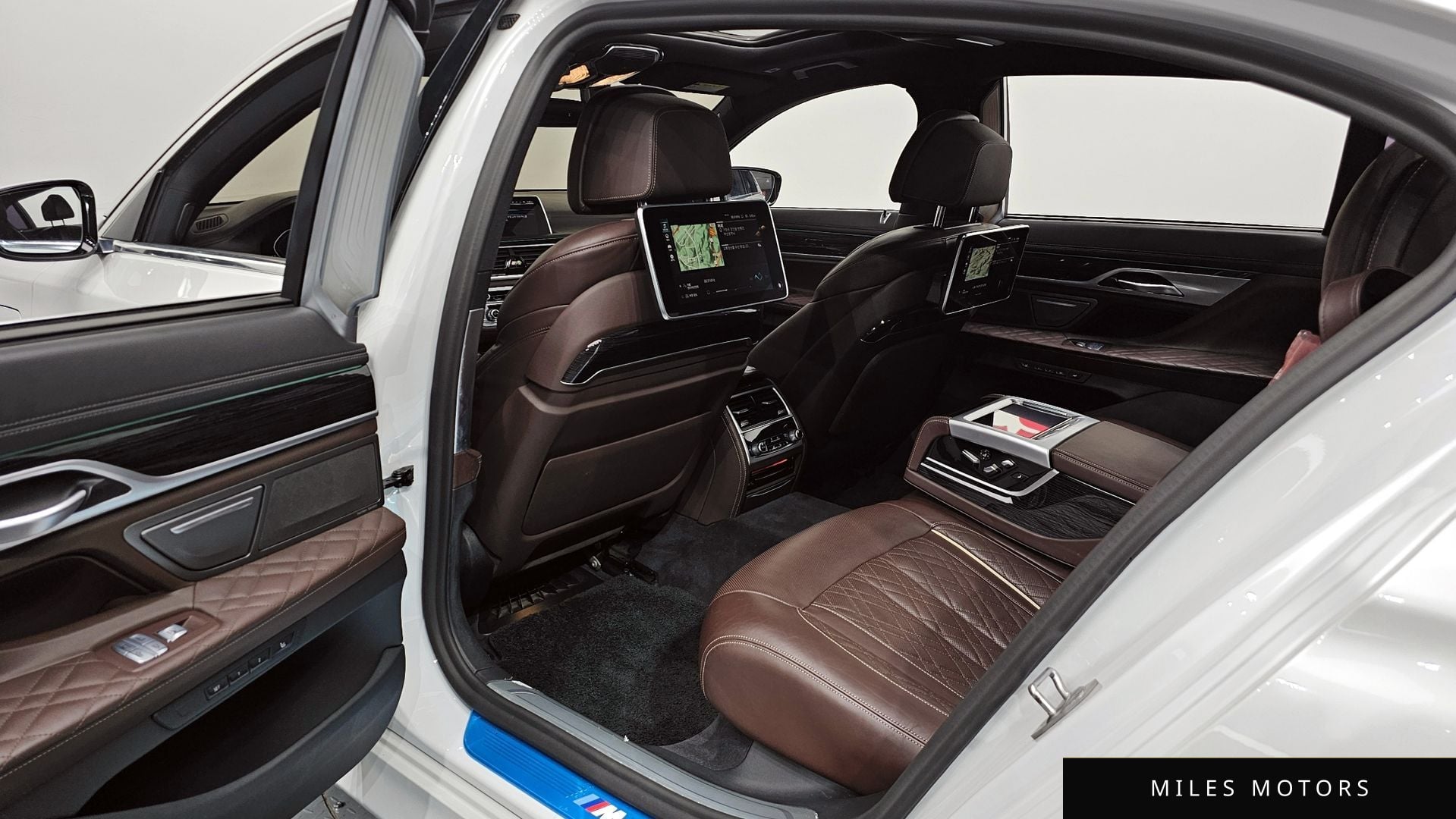BMW 7 Series (G11) 2020 — миниатюра 12