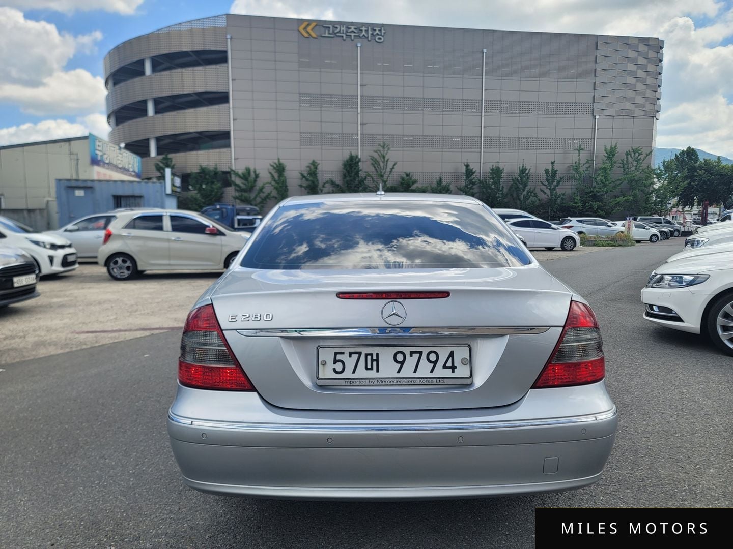 Mercedes-Benz E-Class W211 2009 — миниатюра 6