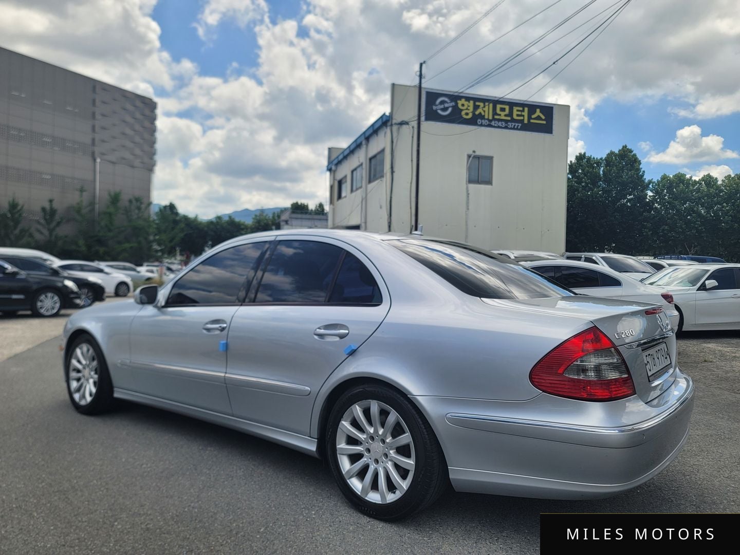 Mercedes-Benz E-Class W211 2009 — миниатюра 7