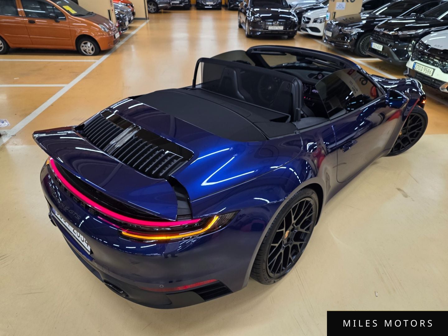 Porsche 911 (992) 2024 — миниатюра 4