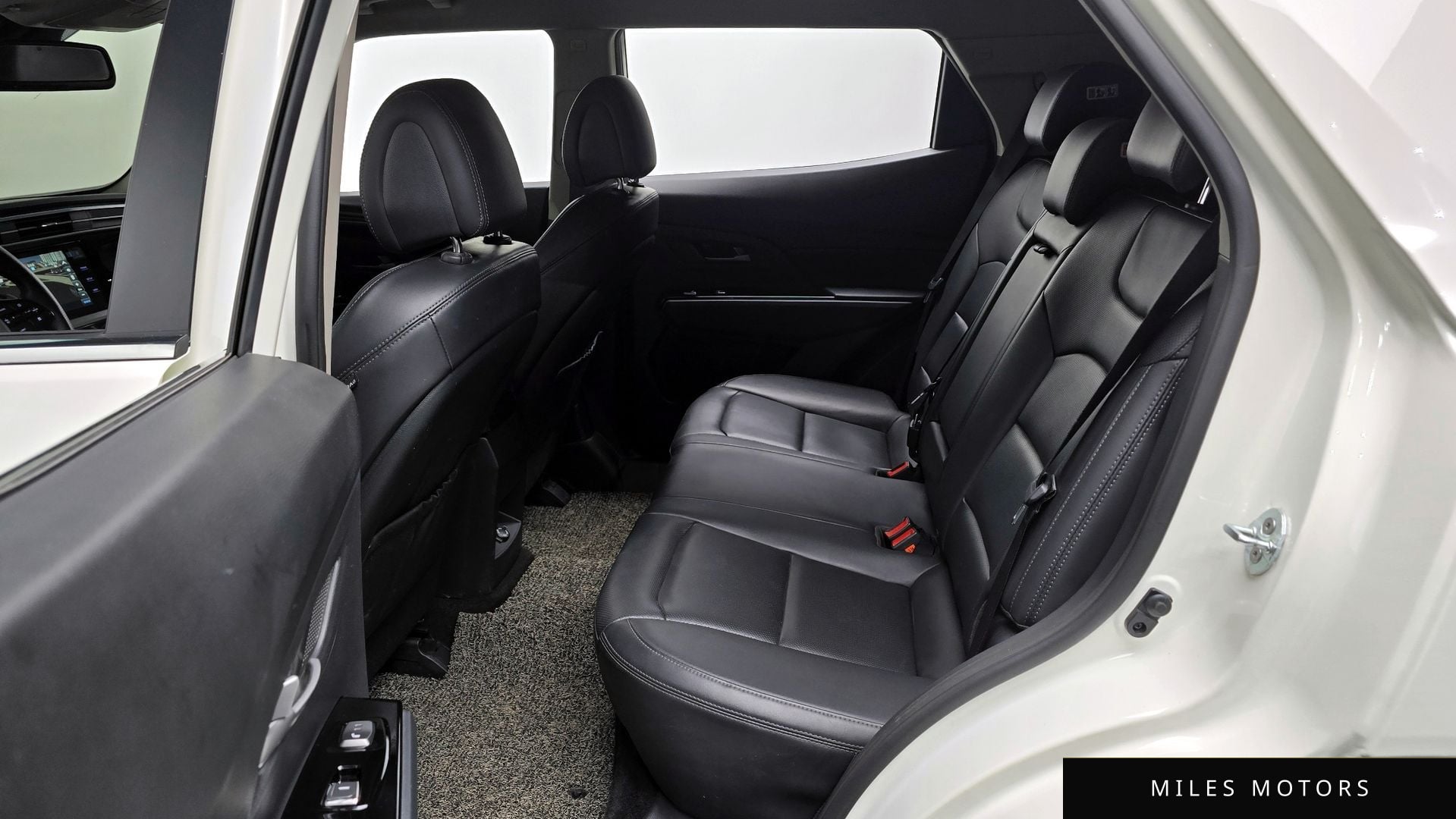 KG Mobility Beautiful Korando 2022 — миниатюра 12