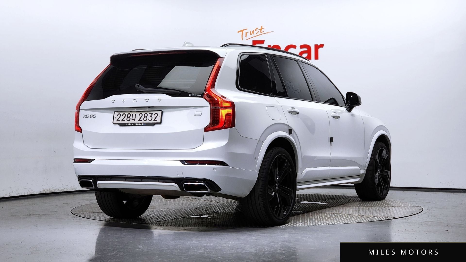 Volvo XC90 2021 — миниатюра 2
