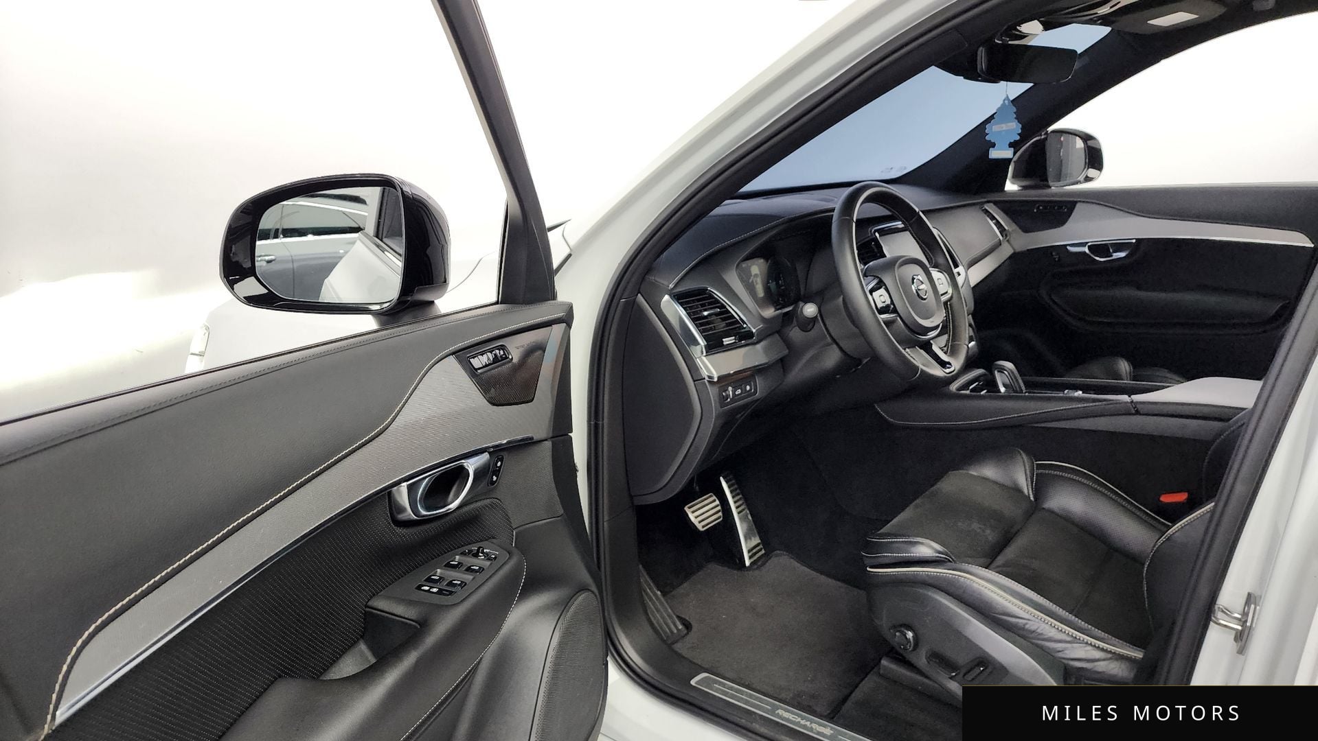 Volvo XC90 2021 — миниатюра 10