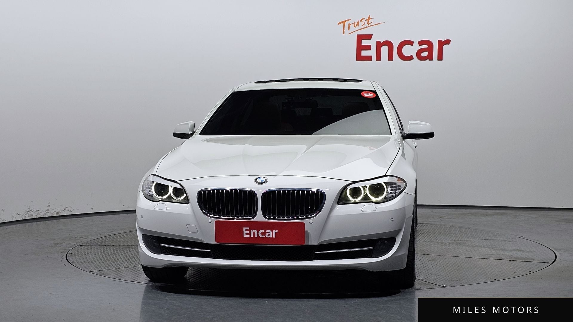 BMW 5 Series (F10) 2012 — миниатюра 3