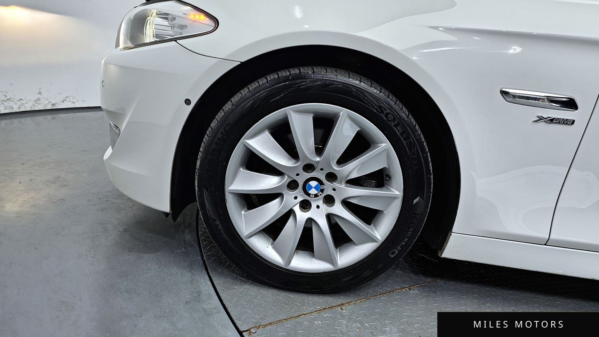 BMW 5 Series (F10) 2012 — миниатюра 5