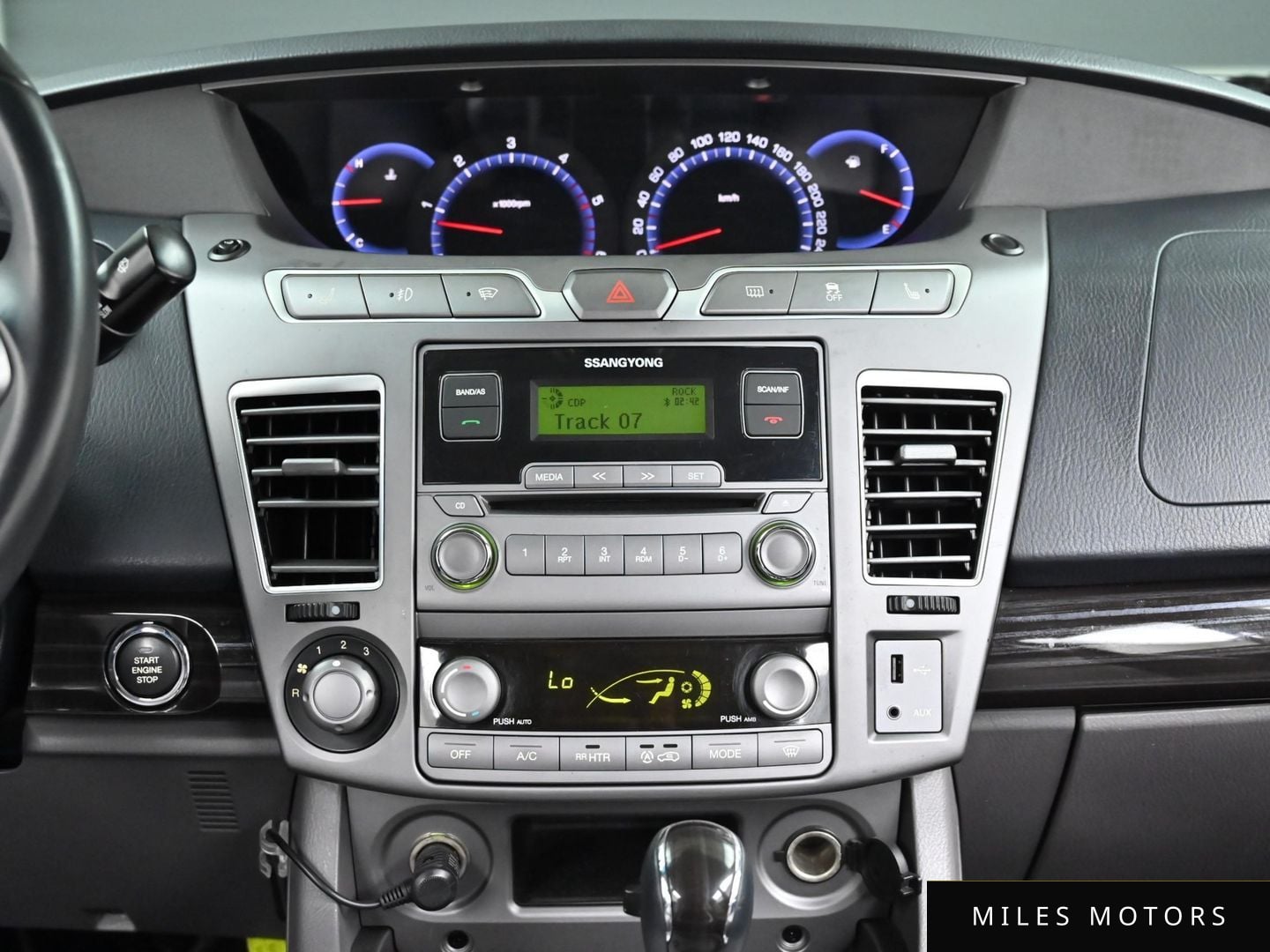 KG Mobility KORANDO 2016 — миниатюра 14