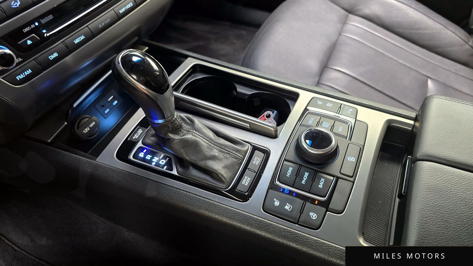 Hyundai Genesis 2015 — миниатюра 9